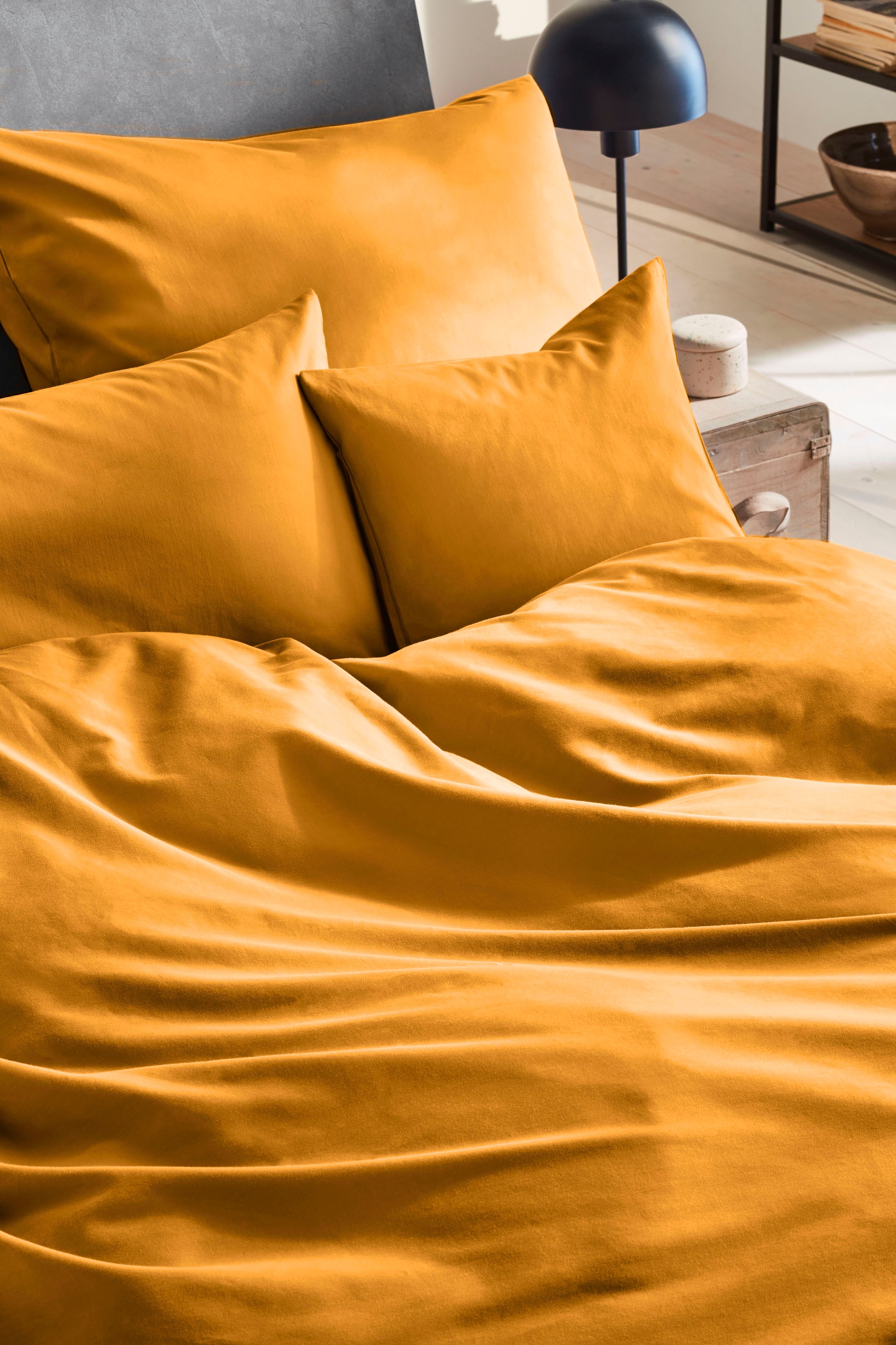 Primera Bettwäsche »Uni Luxus-Satin in Gr. 135x200, 155x220 oder 200x200 cm« 2 Stk. tlg. Bettwäsche aus Baumwolle, unifarbene Bettwäsche mit Reißverschluss