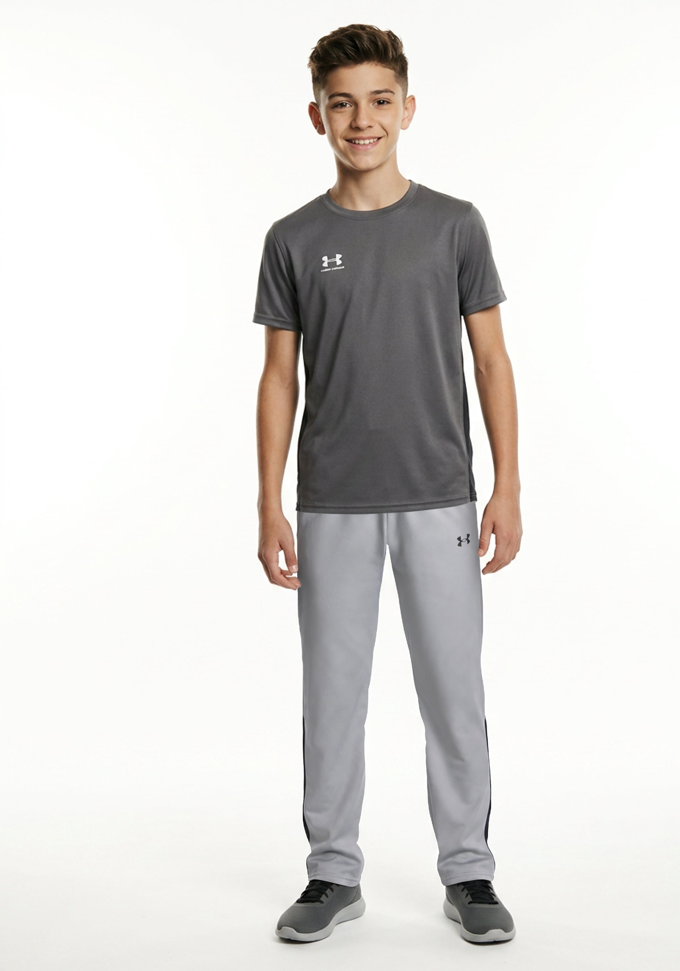 Under Armour® Sporthose »UA BRAWLER 3.0 TAPERED PANT für Jungs«  sportlicher Schnitt, aus Polyester, Tapered Passform, für Jugendliche