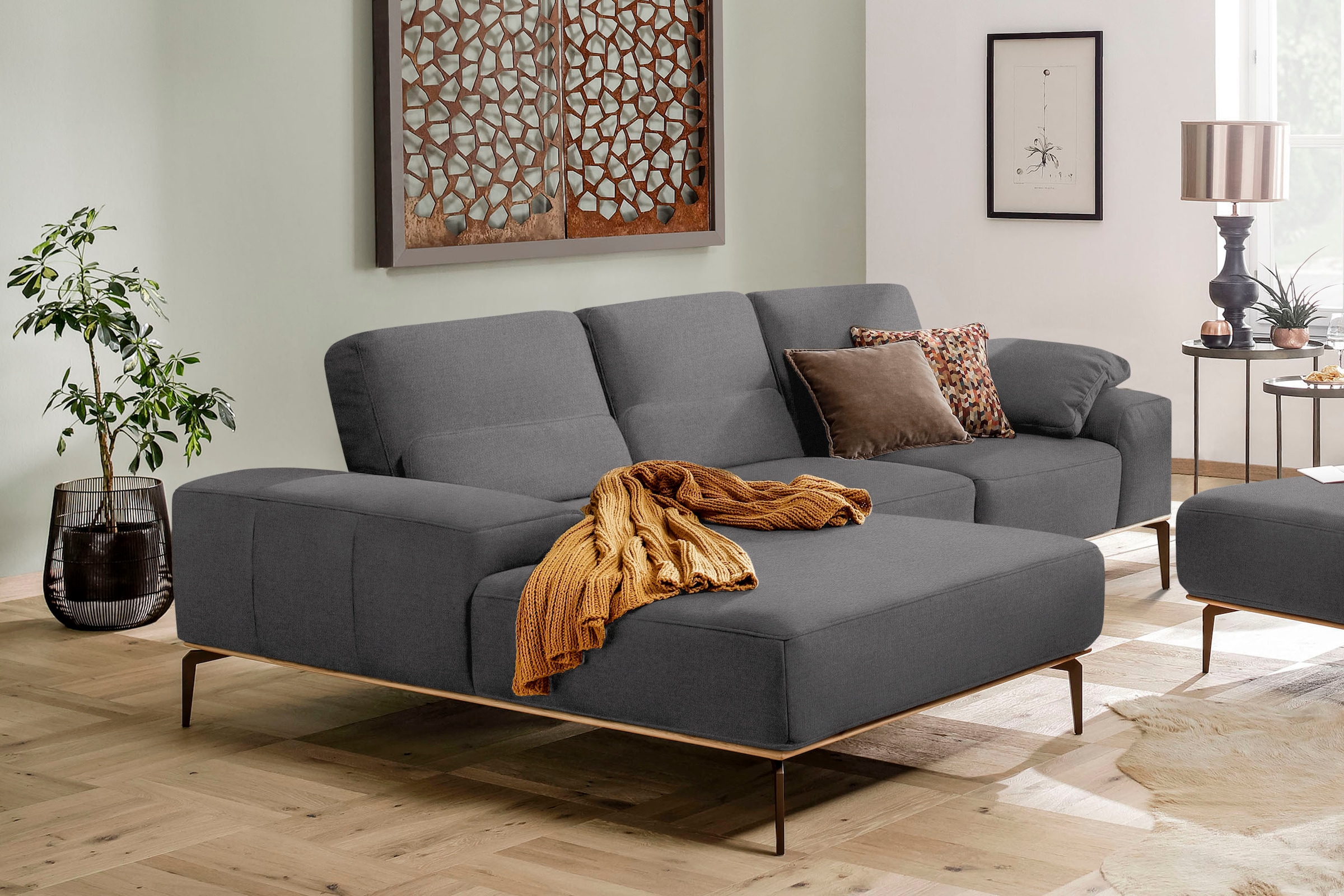W.SCHILLIG Ecksofa »run, Designsofa mit tollem Sitzkomfort, bequem, L-Form«, mit Holzsockel, Füße in Bronze pulverbeschichtet, Breite 279 cm