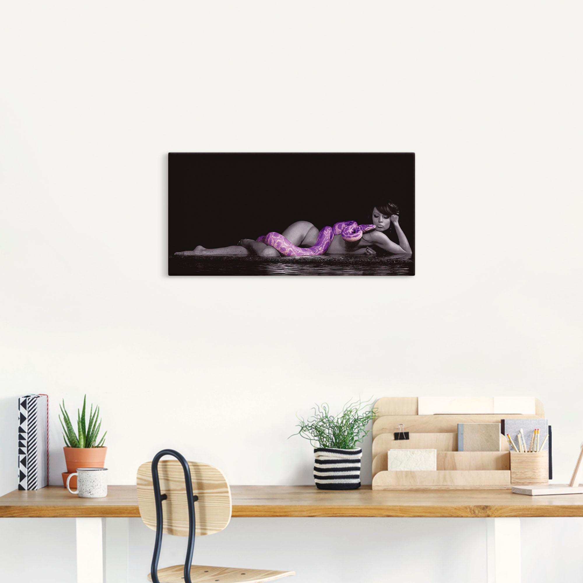 Artland Leinwandbild »Frau in Wasser liegend mit Python« Frau 1 Stk. tlg. a günstig online kaufen
