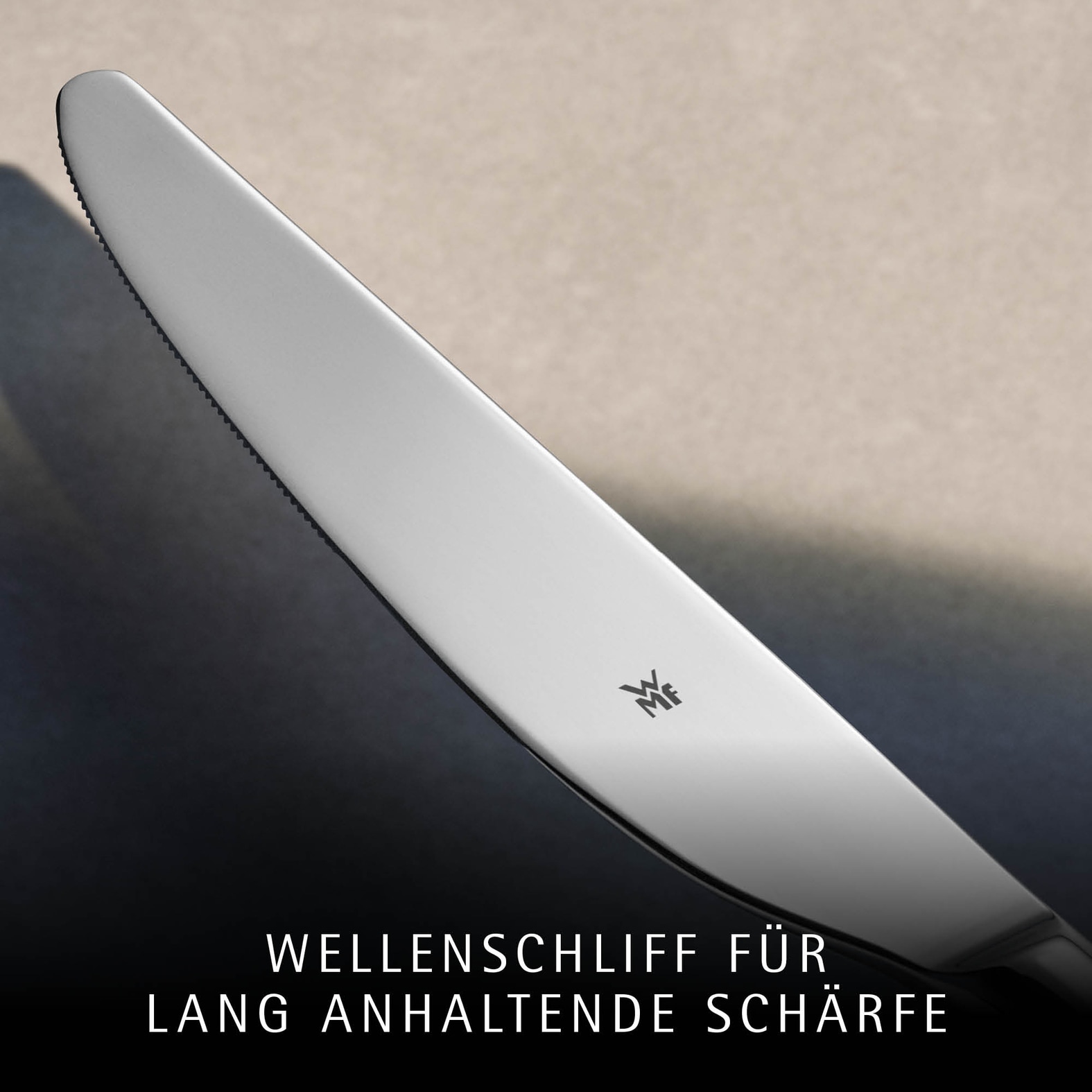 WMF Besteck-Set »Boston in edler Optik, ergonomische Haptik, Messer mit Wellenschliff« optimale Schärfe, rostfrei, edel, hochwertiger Besteckkasten