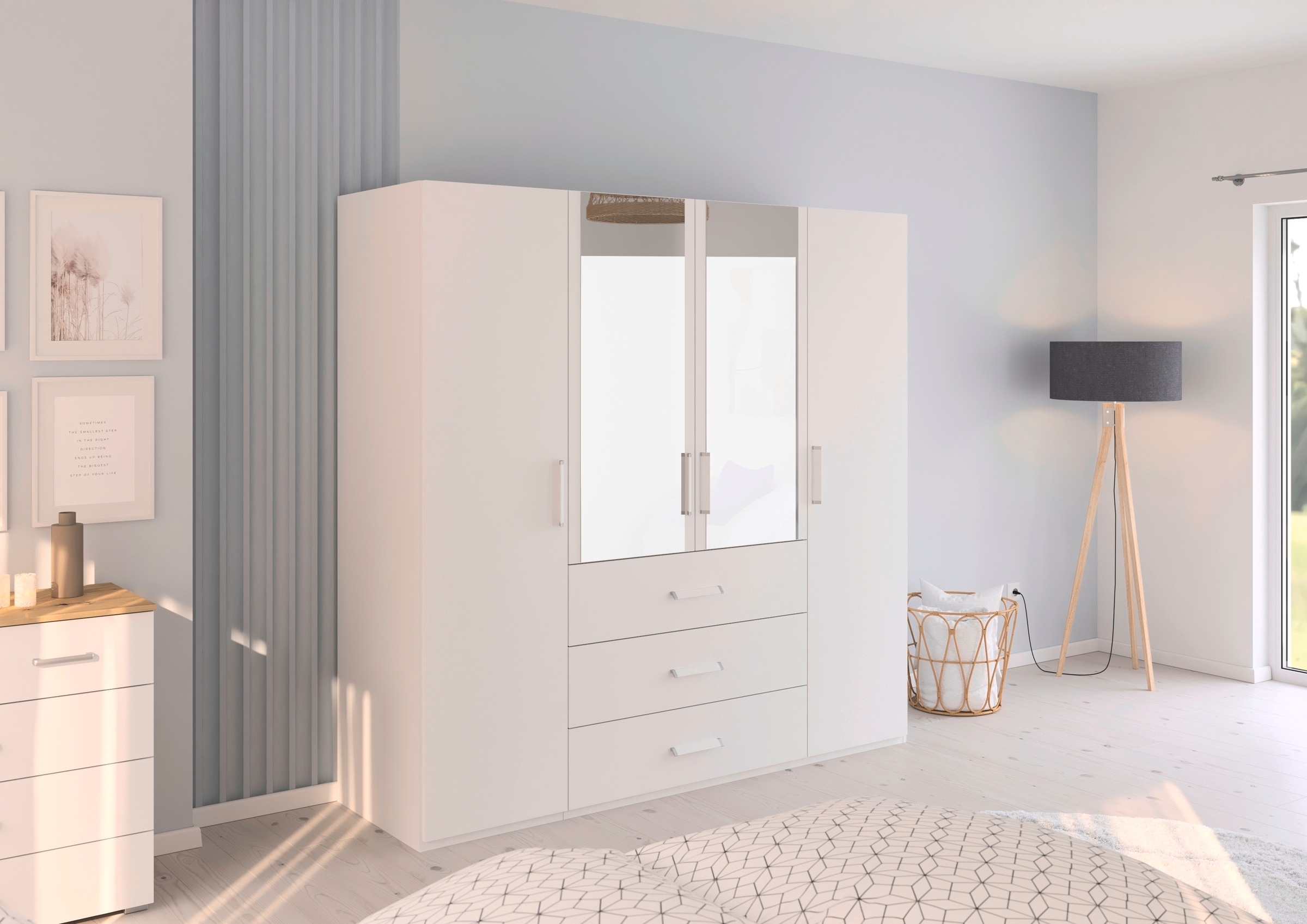 rauch Drehtürenschrank »Kleiderschrank Schrank Garderobe Schlafzimmerschrank EVELYN«, (in 2 Höhen 197 oder 210 cm erhältlich), in elegantem Stil mit Schubladen 3 Breiten und 2 Höhen MADE IN GERMANY
