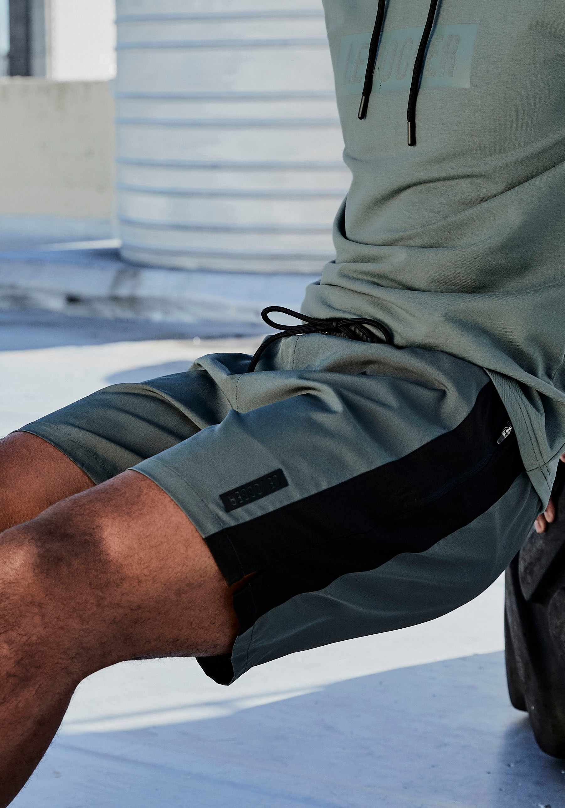 le jogger® Shorts, mit seitliche Mesheinsatz und Reißverschlusstaschen