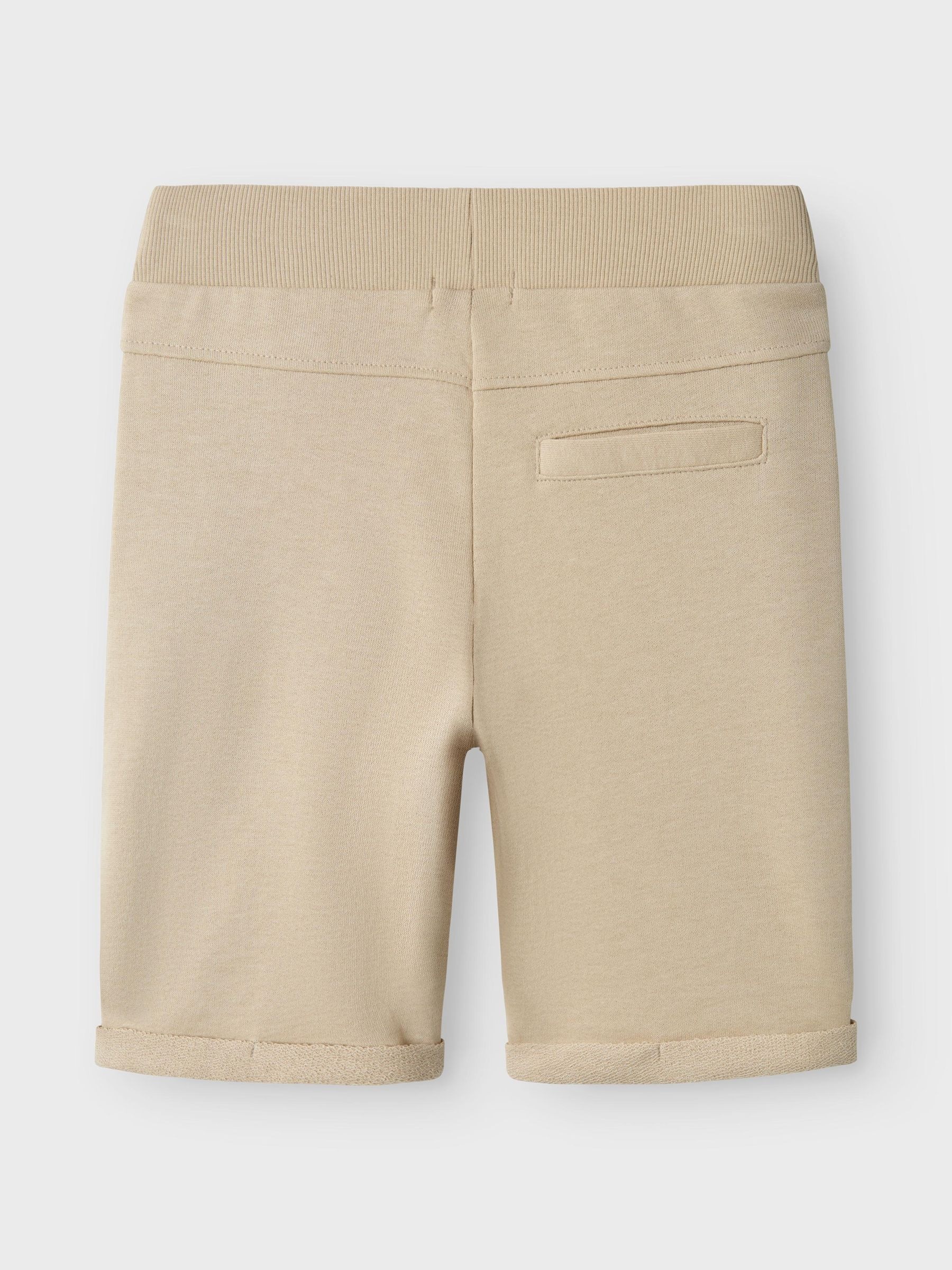 Name It Shorts »NKMVIMO SWE SHORTS BRU NOOS«, mit kontrastfarbigen Details