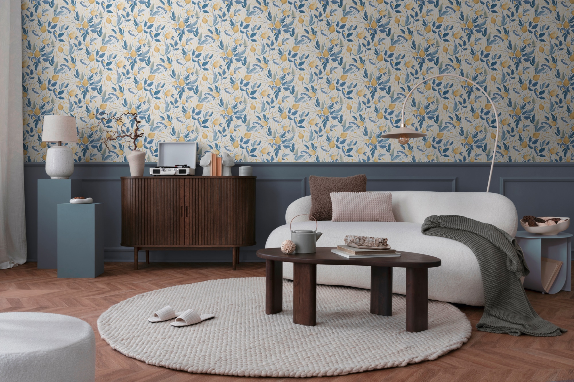 CosmoLiving by Cosmopolitan Vliestapete »Still Bloom – Florale Vliestapete« matt strukturiert Moderner Blütentraum mit sanfter Eleganz