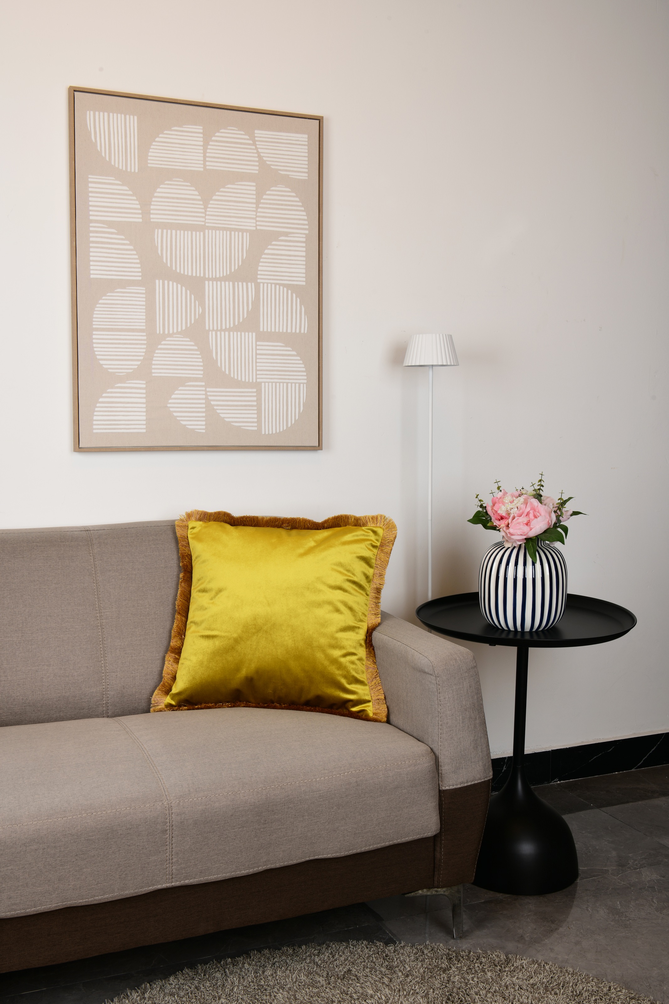 MIRRORS AND MORE Dekokissen »ELONA« unifarben, Dekokissen mit Füllung günstig online kaufen