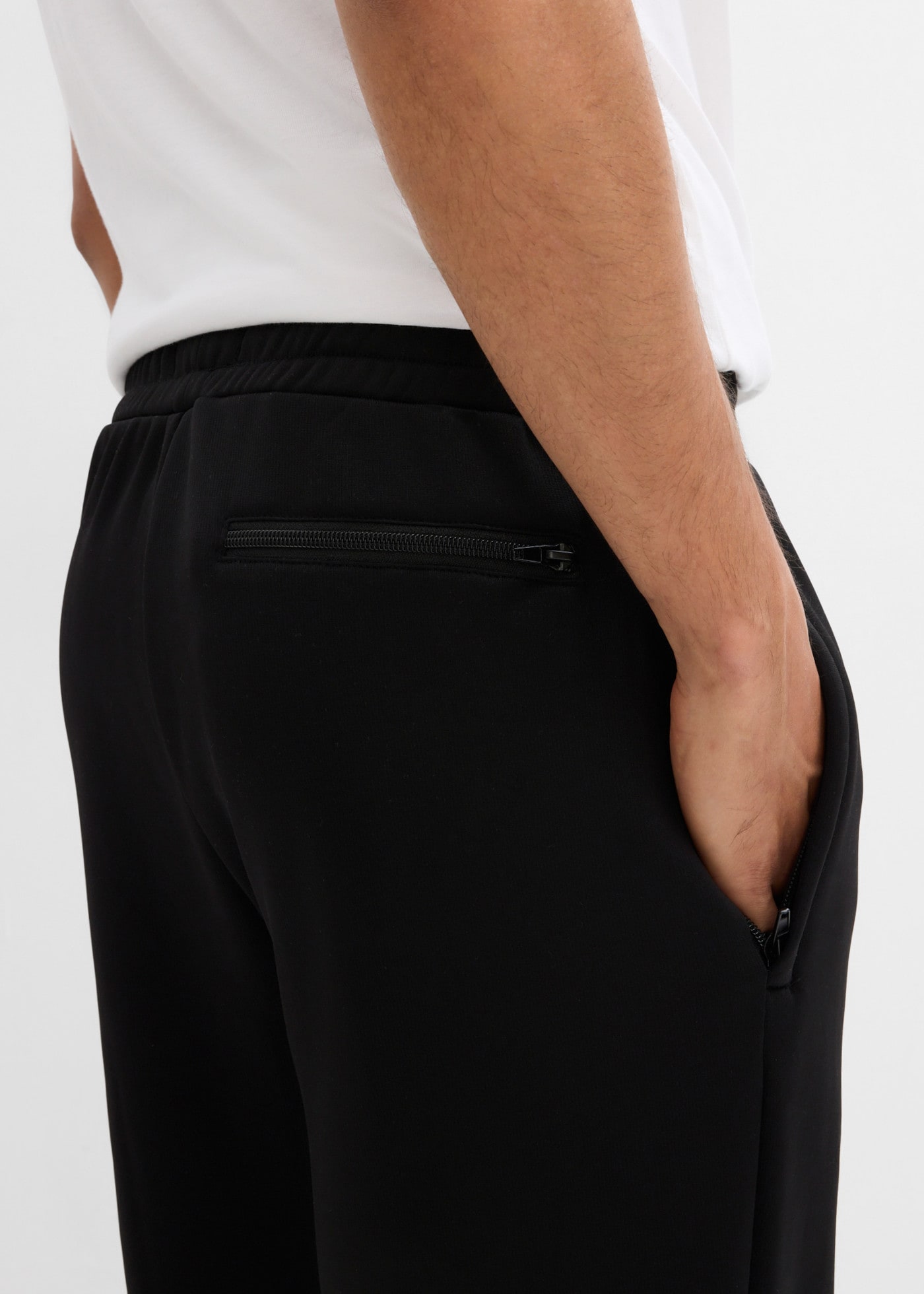 bonprix Jogginghose  mit Thermo-Funktion, Regular Fit, im Casual-Stil