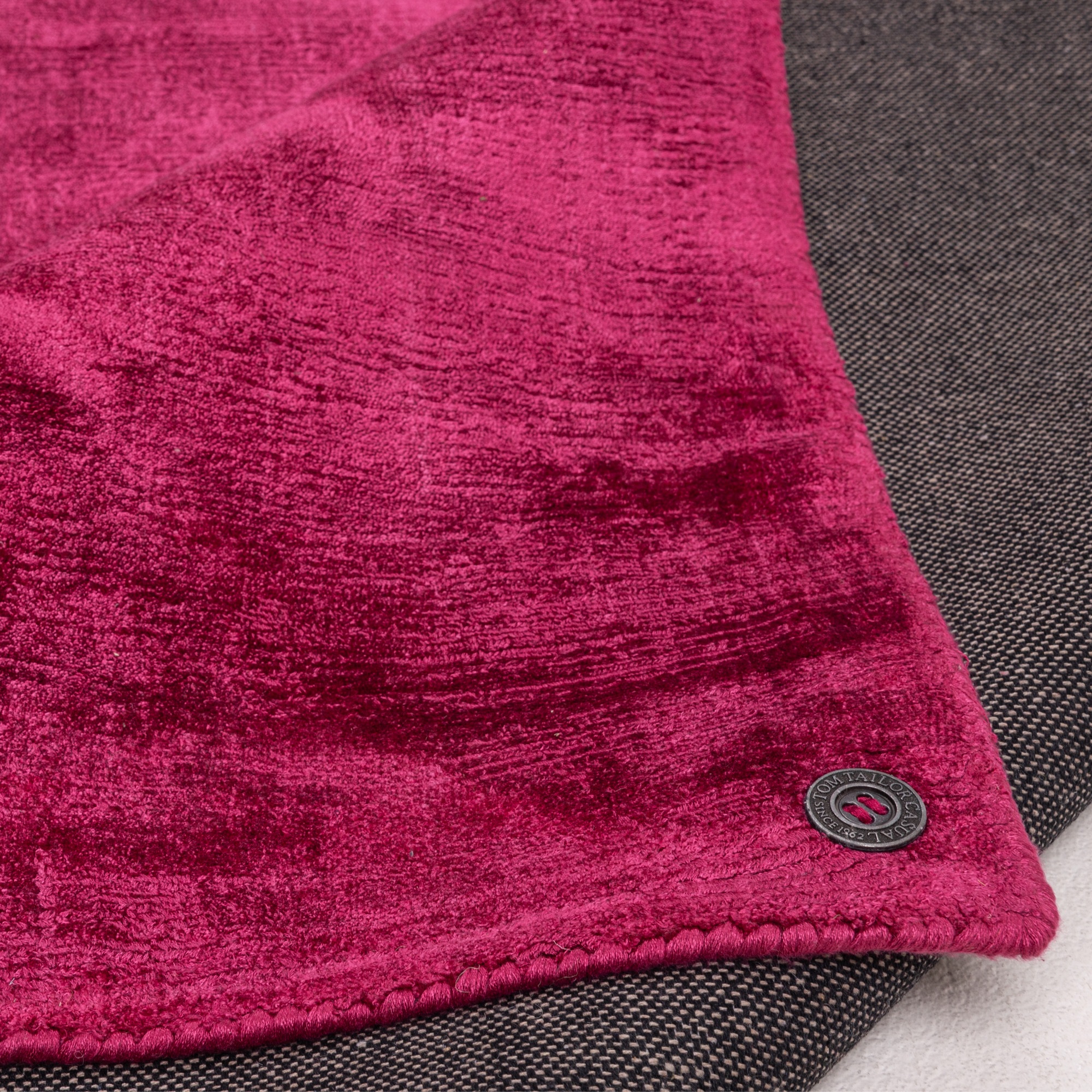 TOM TAILOR HOME Teppich »Shine uni« rechteckig 8 mm Höhe Handweb Teppich, 100% Viskose, handgewebt, mit elegantem Schimmer