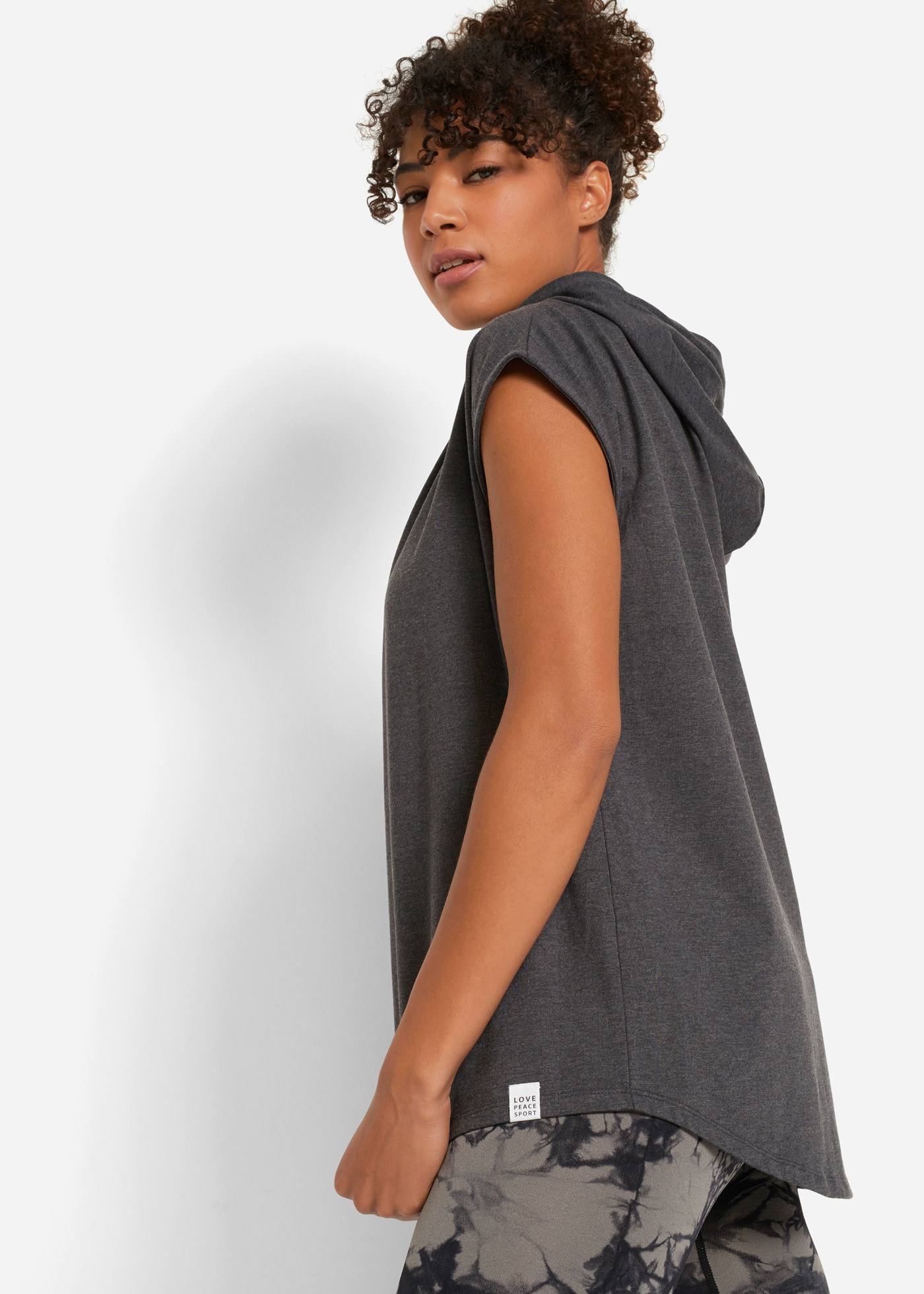 bonprix Kapuzensweatshirt , lässige Passform, überschnittene Schultern
