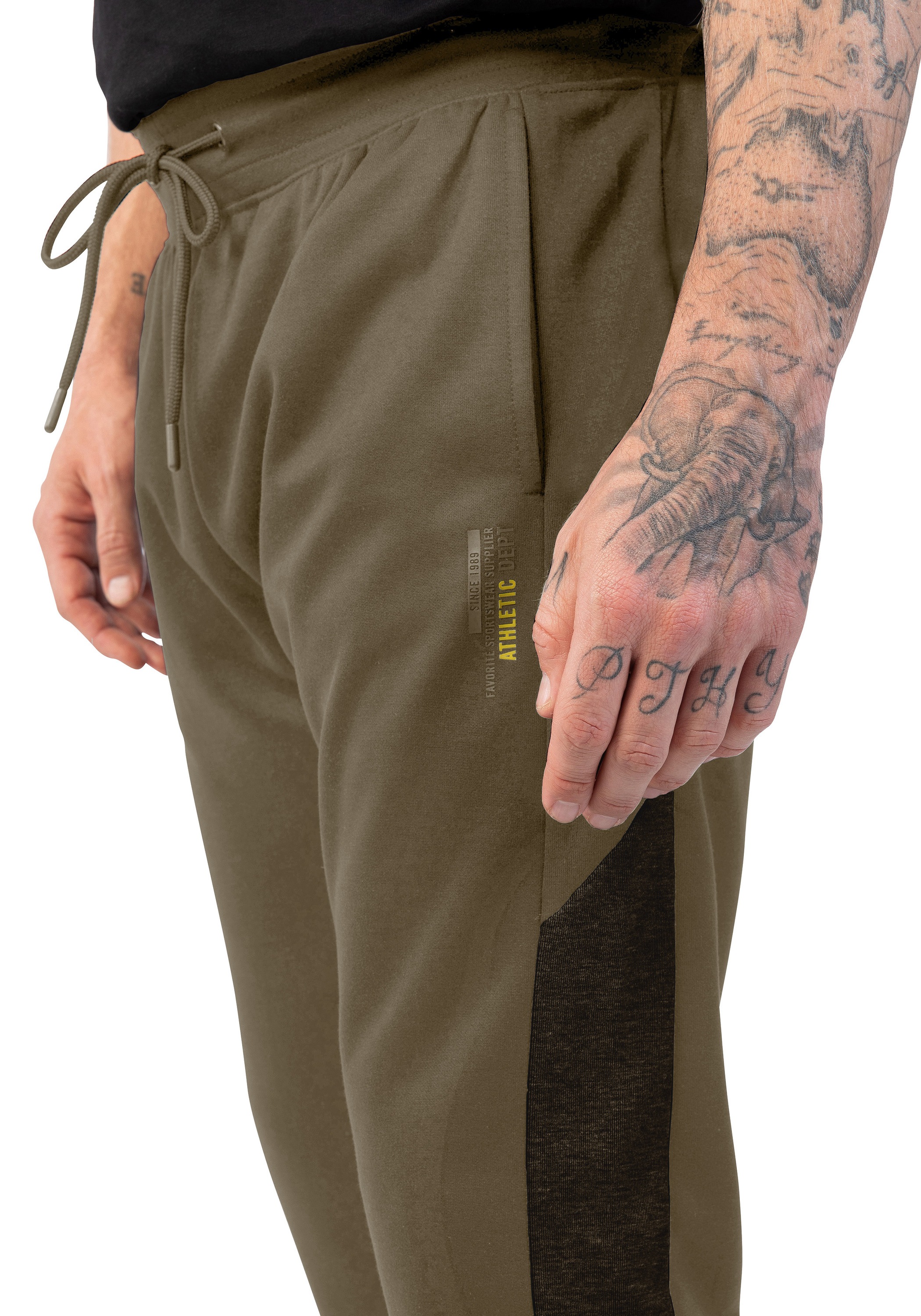 HERO by John Medoox Sporthose »Hero by John Medoox M.Sport Pants James«, Sporthose Tapered Fit Sport Funktionsqualität für Herren