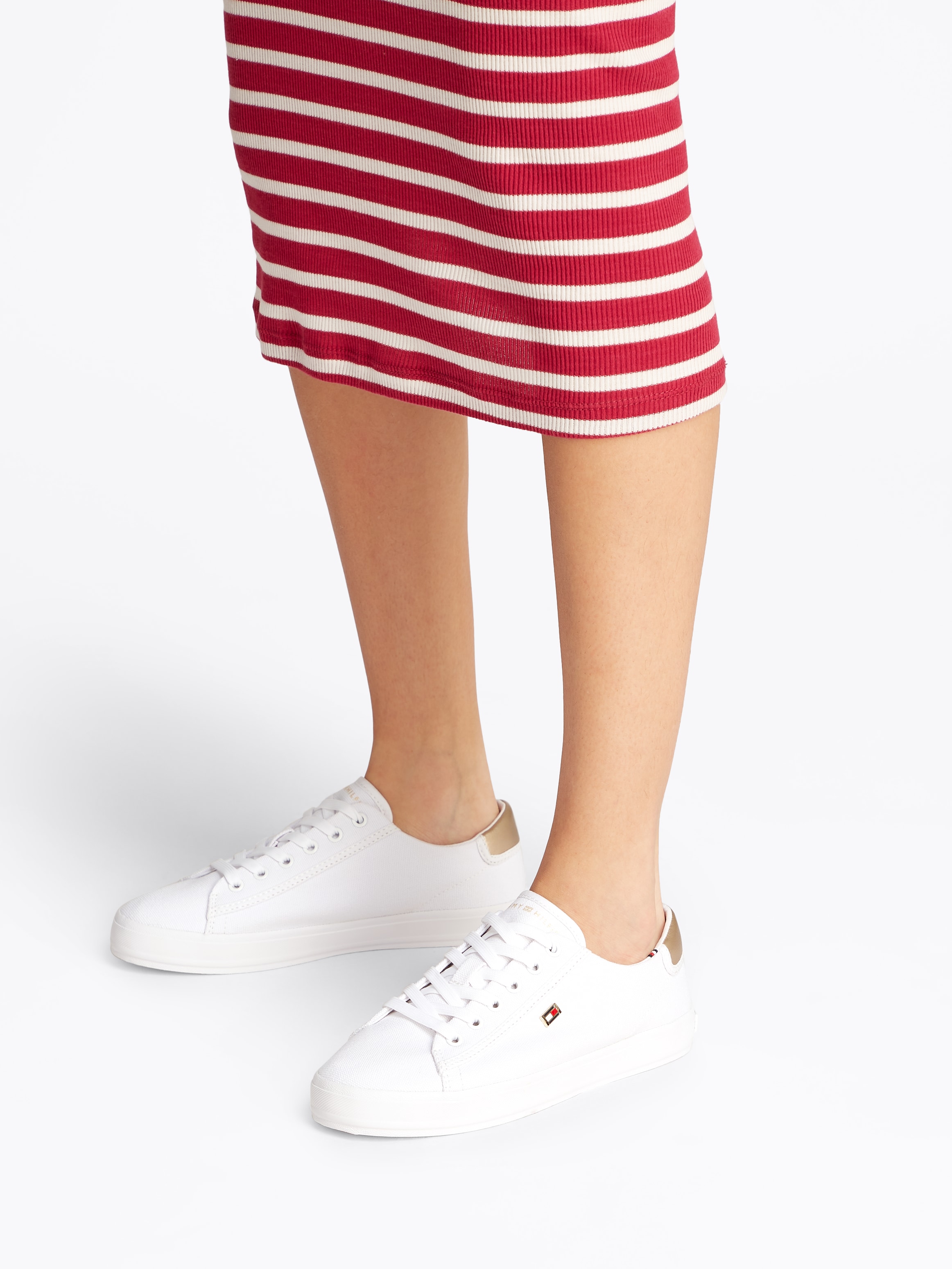 Tommy Hilfiger Plateausneaker »VULC CANVAS LACE UP SNEAKER«, Freizeitschuh, Halbschuh, Schnürschuh, in schmaler Form