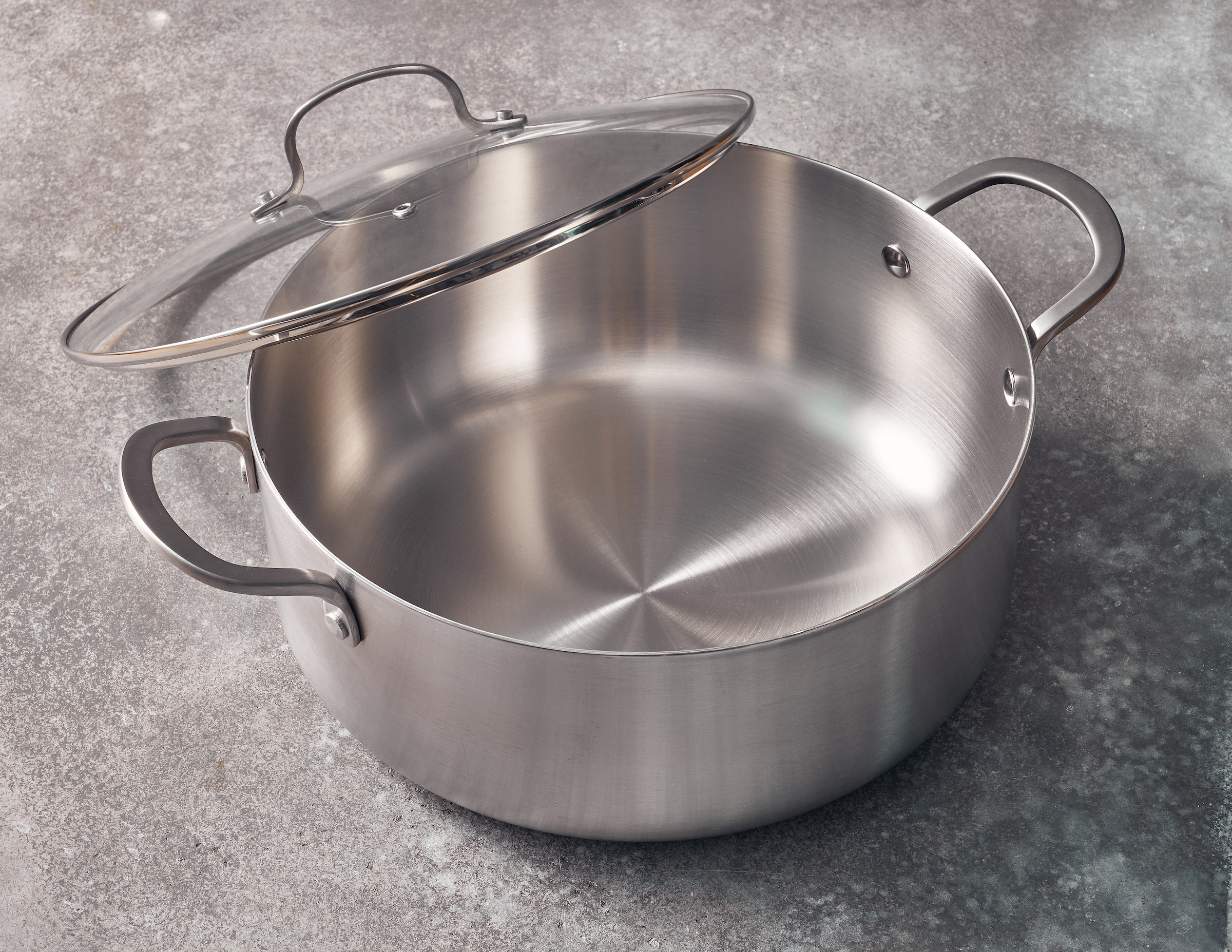 RESTO Kitchenware Kochtopf »CORVUS mit Glasdeckel, TRI-PLY- Aufbau – 3-lagige Konstruktion« 1 tlg. Aluminium | Edelstahl 18/10