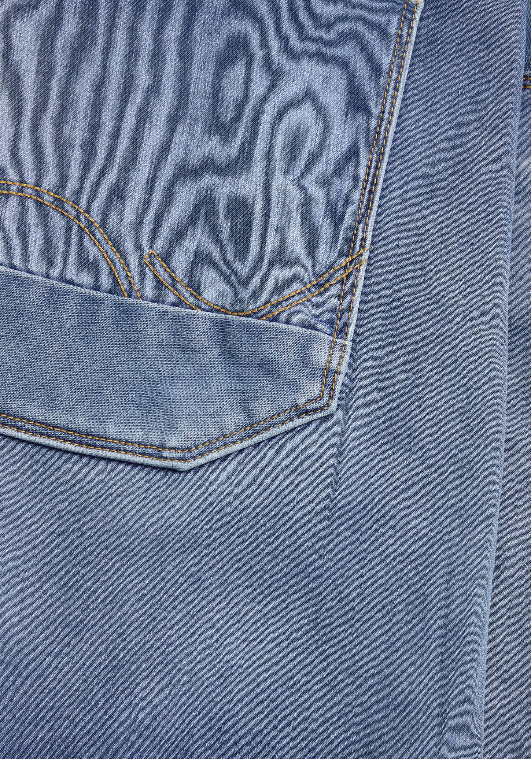 9. Bild von Jack & Jones Jeansshorts »JJISCALE JJLONG SHORTS GE 608 I.K SN«