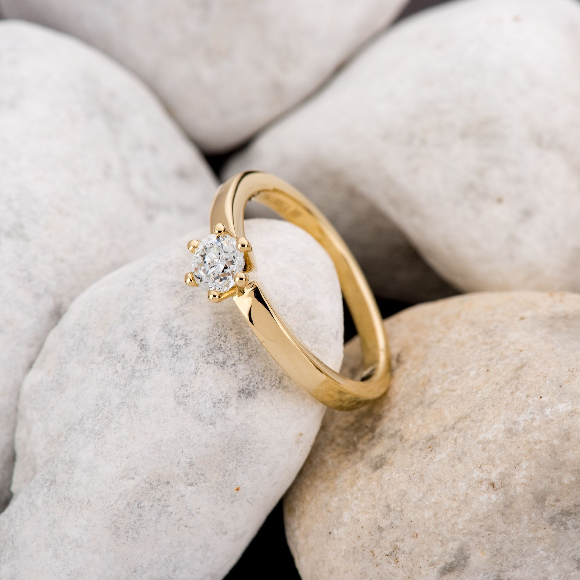 Orolino Fingerring »Gold 585 mit natürlichem Brillant 0,50ct.«