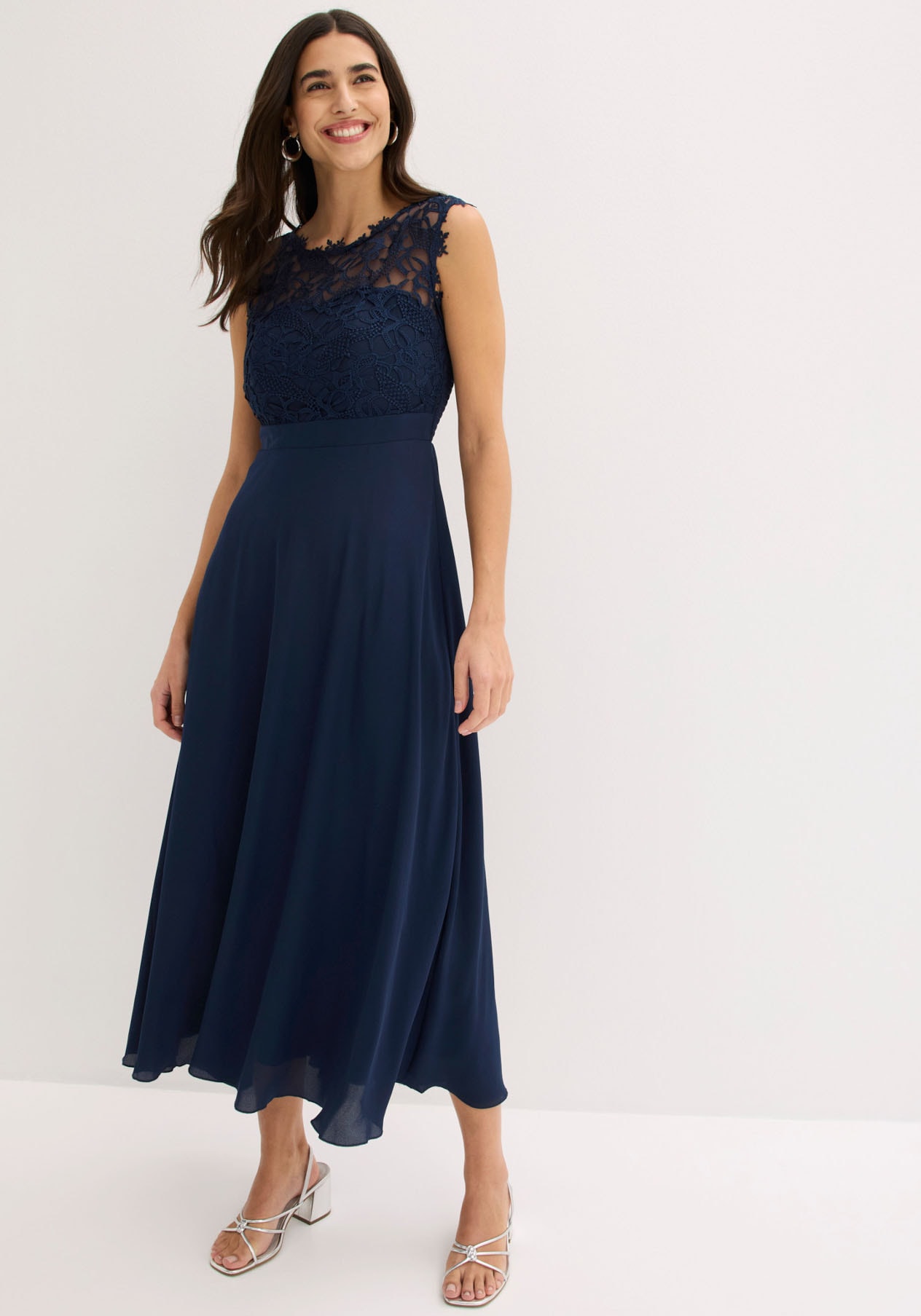 bonprix Maxikleid »Maxikleid mit Spitze« für festliche Anlässe, vollständig gefüttert, taillierte Passform