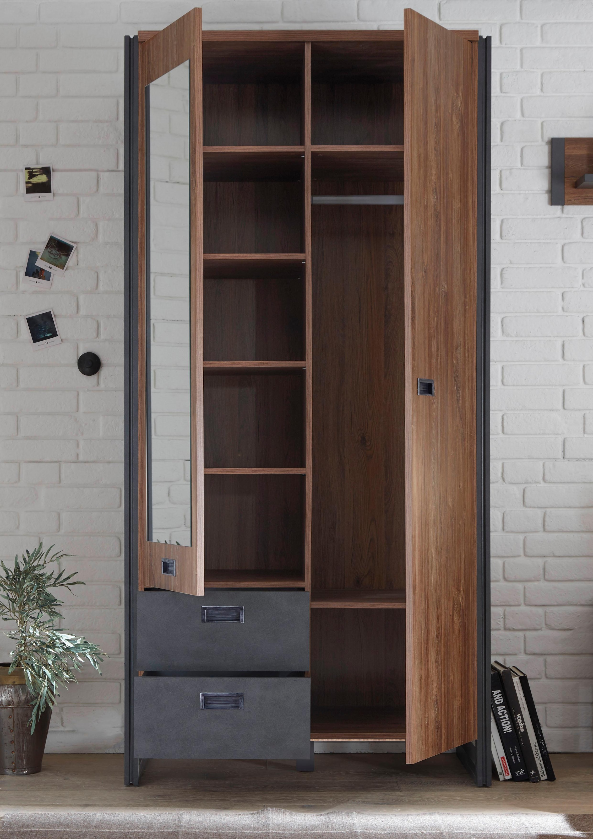 Home affaire Drehtürenschrank »Detroit Schubladen in Schieferoptik, Metallgriffe«, Kleiderschrank mit Spiegel Garderobe in den Breiten: 99/143 oder 232cm