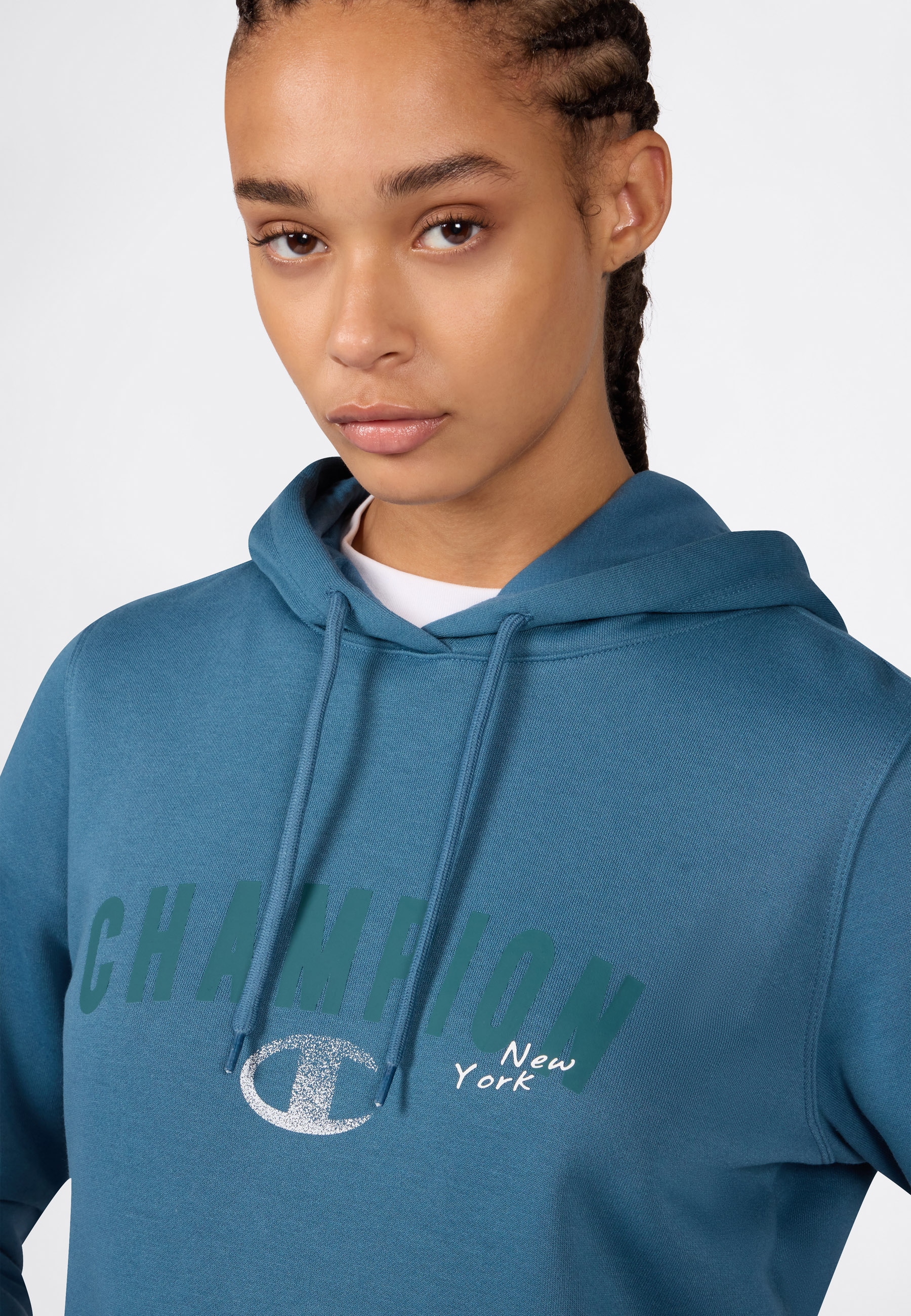 Champion Kapuzensweatshirt »SPORTWEAR HOODIE Slim Fit«, mit sportlicher Optik, körpernahe Slim-Fit-Passform, moderner Schnitt
