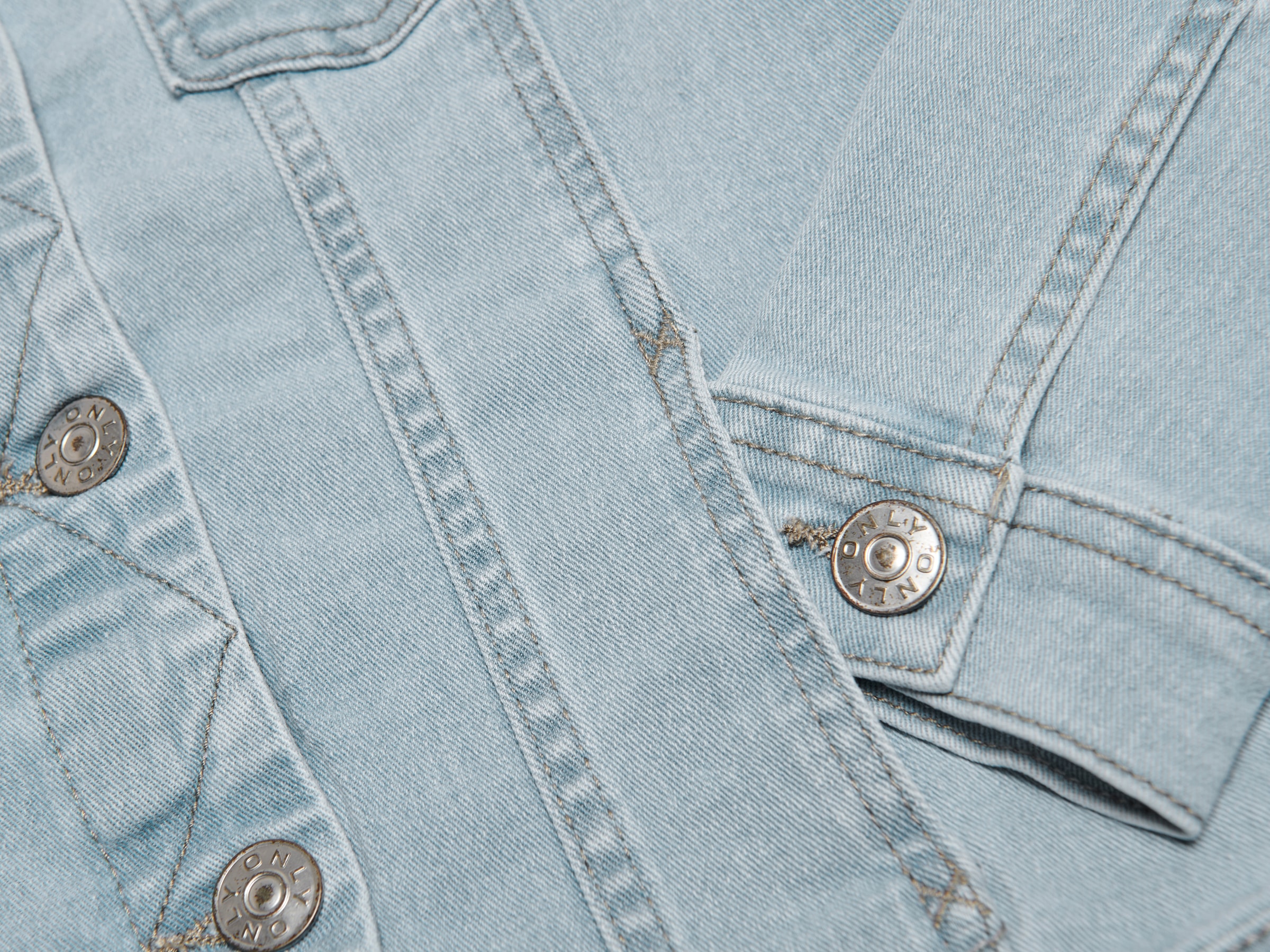 KIDS ONLY Jeansjacke »KONSARA«, in klassischer, leicht verkürzter Form