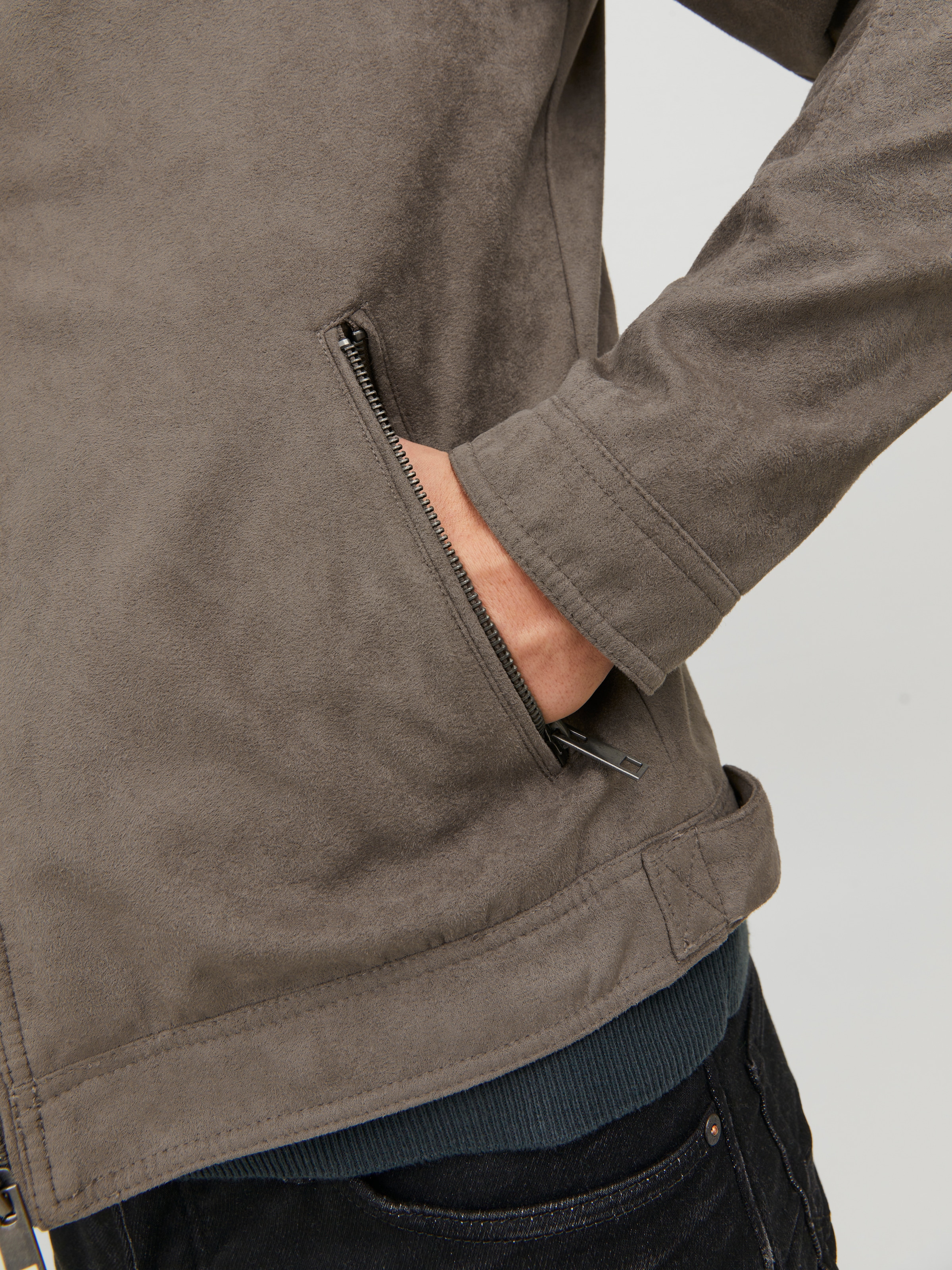 Jack & Jones Lederimitatjacke »JJEROCKY in Kunstlederoptik mit Reißverschlusstaschen« unifarben, modisch, regular fit, Lederimitat