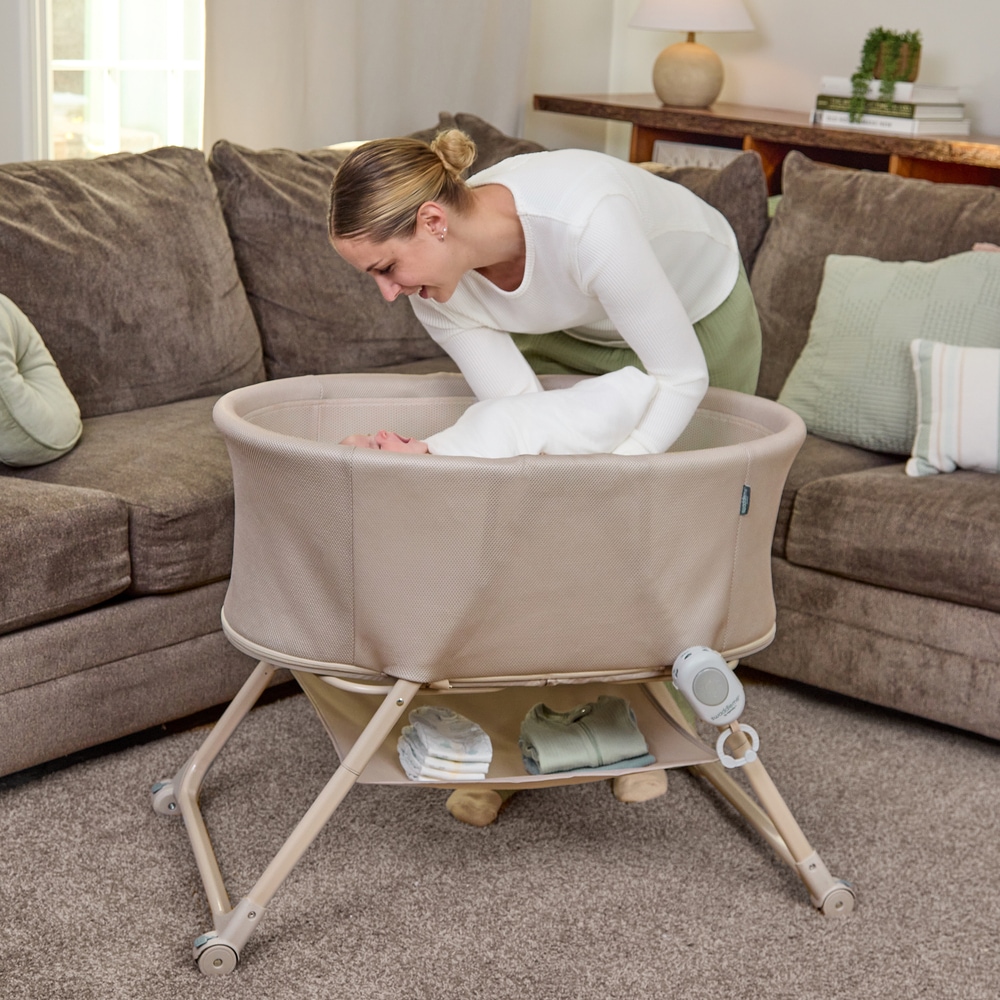 ingenuity Baby-Reisebett »Snooze & Stow™ Easy-Folding Bassinet, beige« faltbar