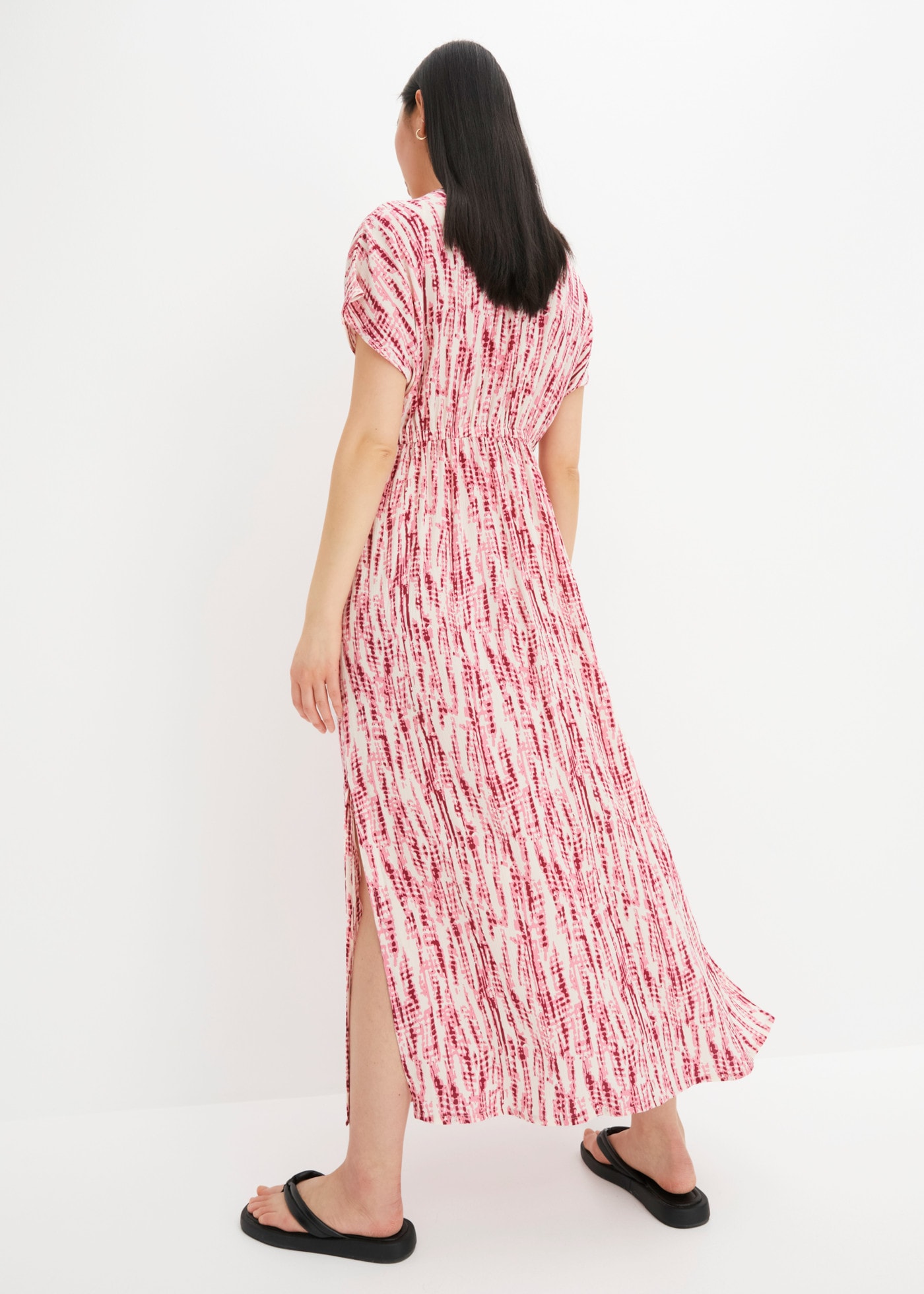 bonprix Maxikleid mit Batik-Print, ausgestellte Passform, aus Viskose, Kurzarm-Design