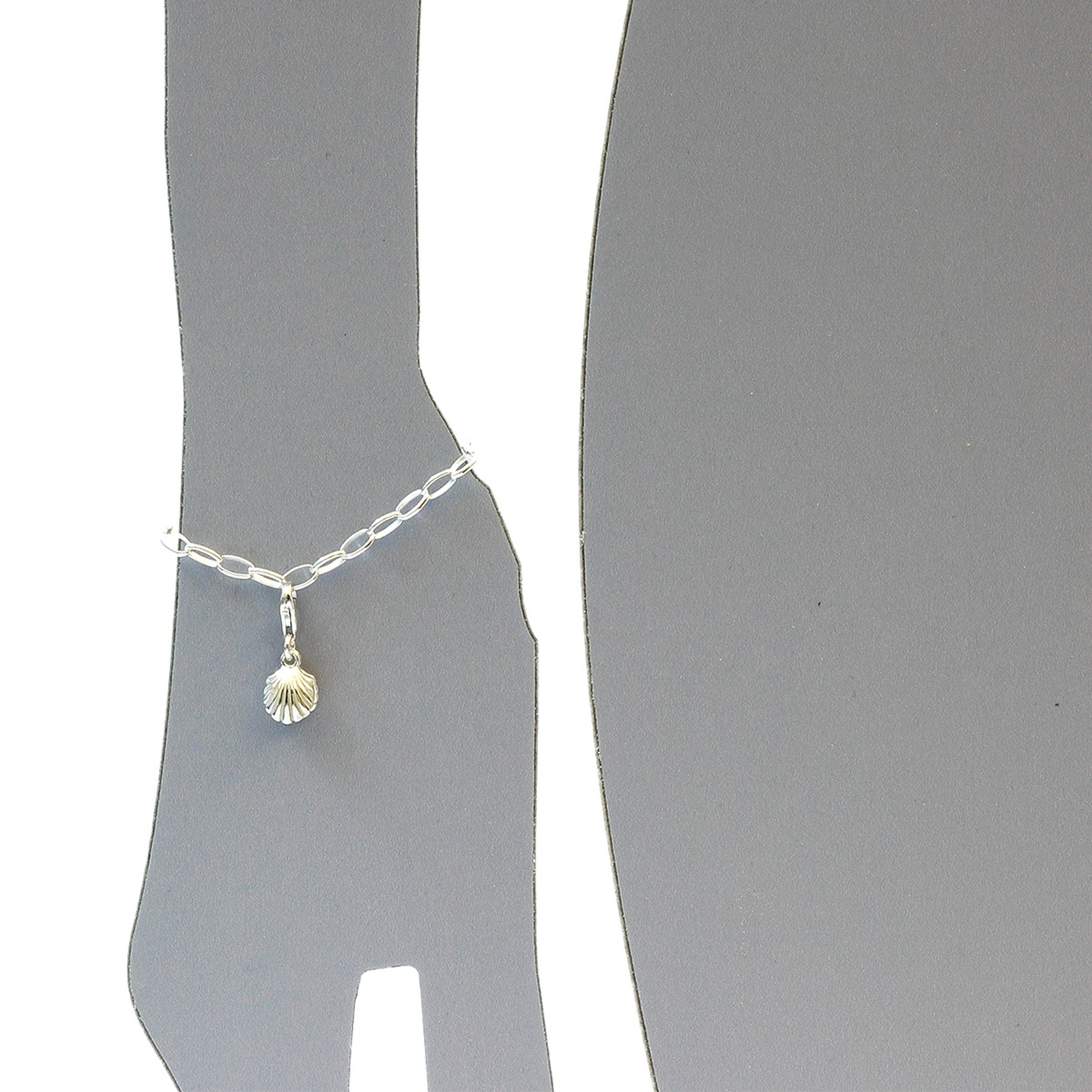 OSTSEE-SCHMUCK Kettenanhänger »Ostsee-Schmuck Charm-Einhänger Muschel Charm-Einhänger Muschel« 1 Stk. tlg.