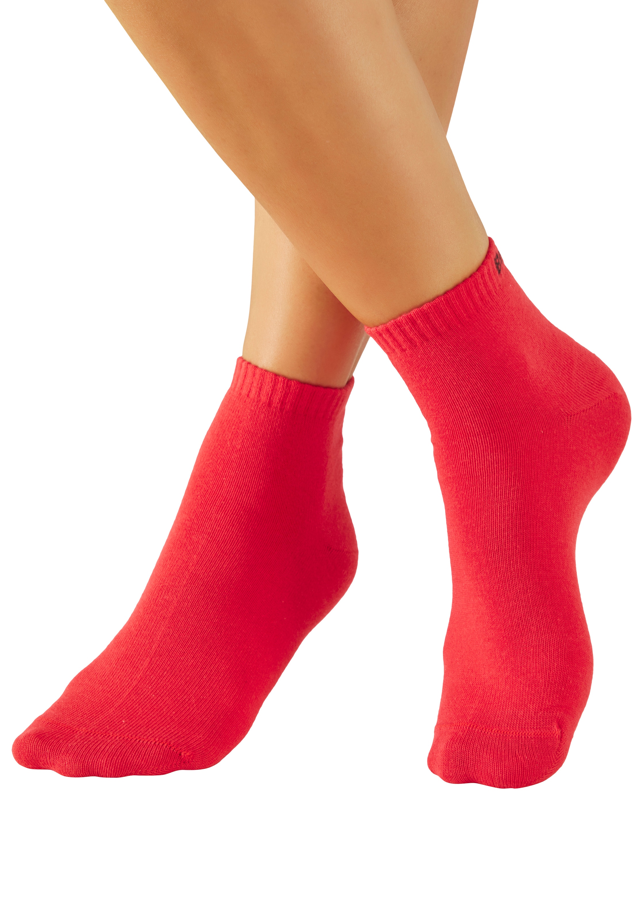 Bench. Kurzsocken »für Damen und Herren in Baumwollmischung, für Sport und Freizeit« Packung, 6 Paar tlg. mit klassischem Logoschriftzug, ohne Frottee