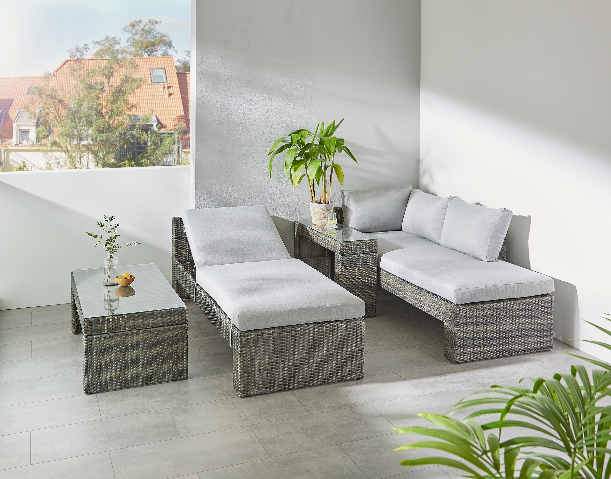 KONIFERA Gartenlounge-Set »Parga«, (Set, 4 tlg.: 2x Sofa, 2x Tisch), verstellbares Kopfteil, inkl. Auflagen