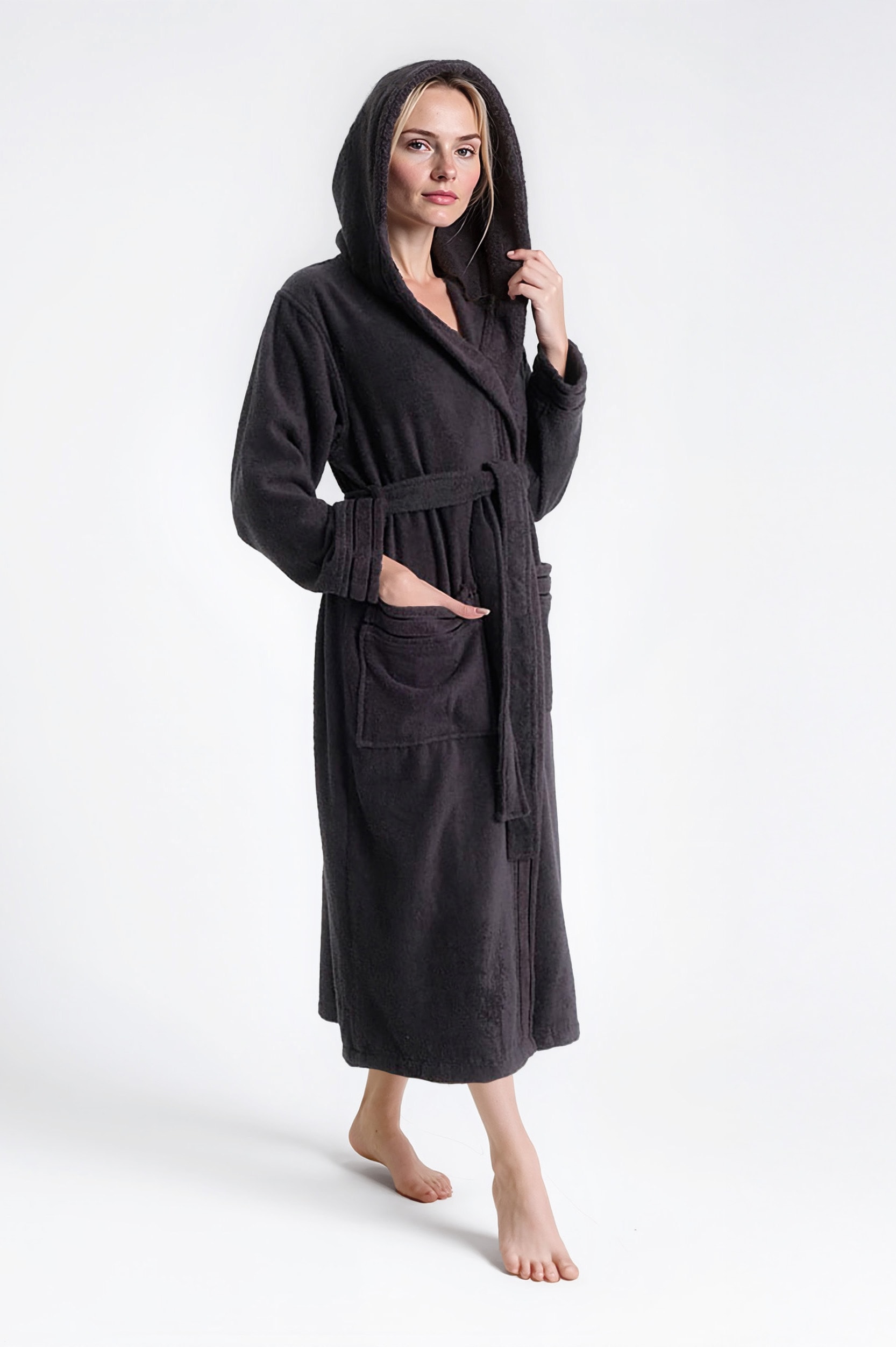 Bruno Banani Damenbademantel »Clement, ideal für Sauna & Spa, Hotelbademantel, Morgenmantel«, (1 St.), 100% Baumwolle, einfarbig, glänzende Streifen-Bordüre, Taschen, XS-3XL