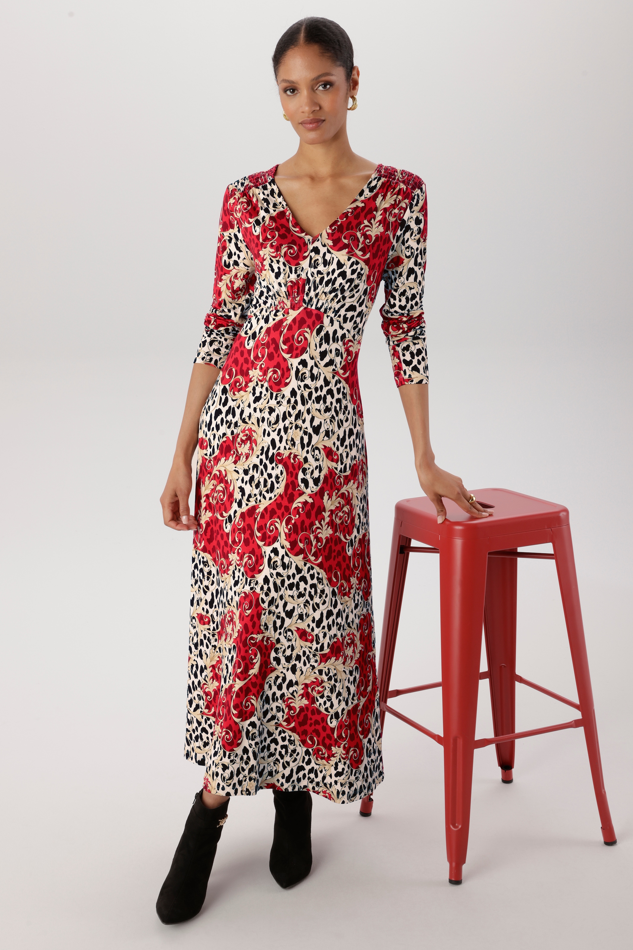 Aniston SELECTED Midikleid mit Smok-Details und fantasievollem Leo-Print - NEUE KOLLEKTION