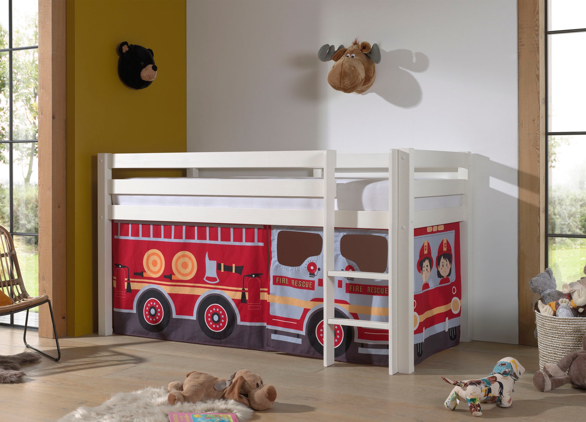 Vipack Spielbett »Pino, Kiefer massiv, mit Rolllattenrost u. Textil-Set, Made in Europe«, (B/H/T ca. 210x114x106cm, mit Leiter und Absturzschutz), verschiedene Textil Dessins, 3 Gestellfarben zur Wahl