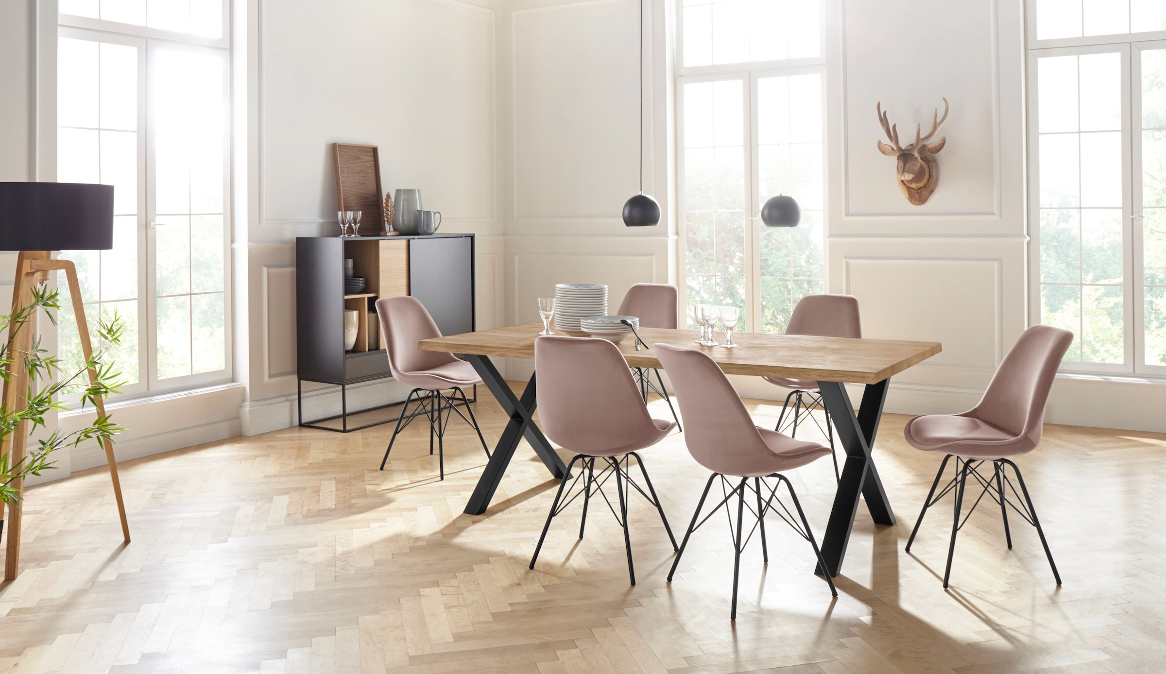 10. Bild von Homexperts Baumkantentisch »Lesley«