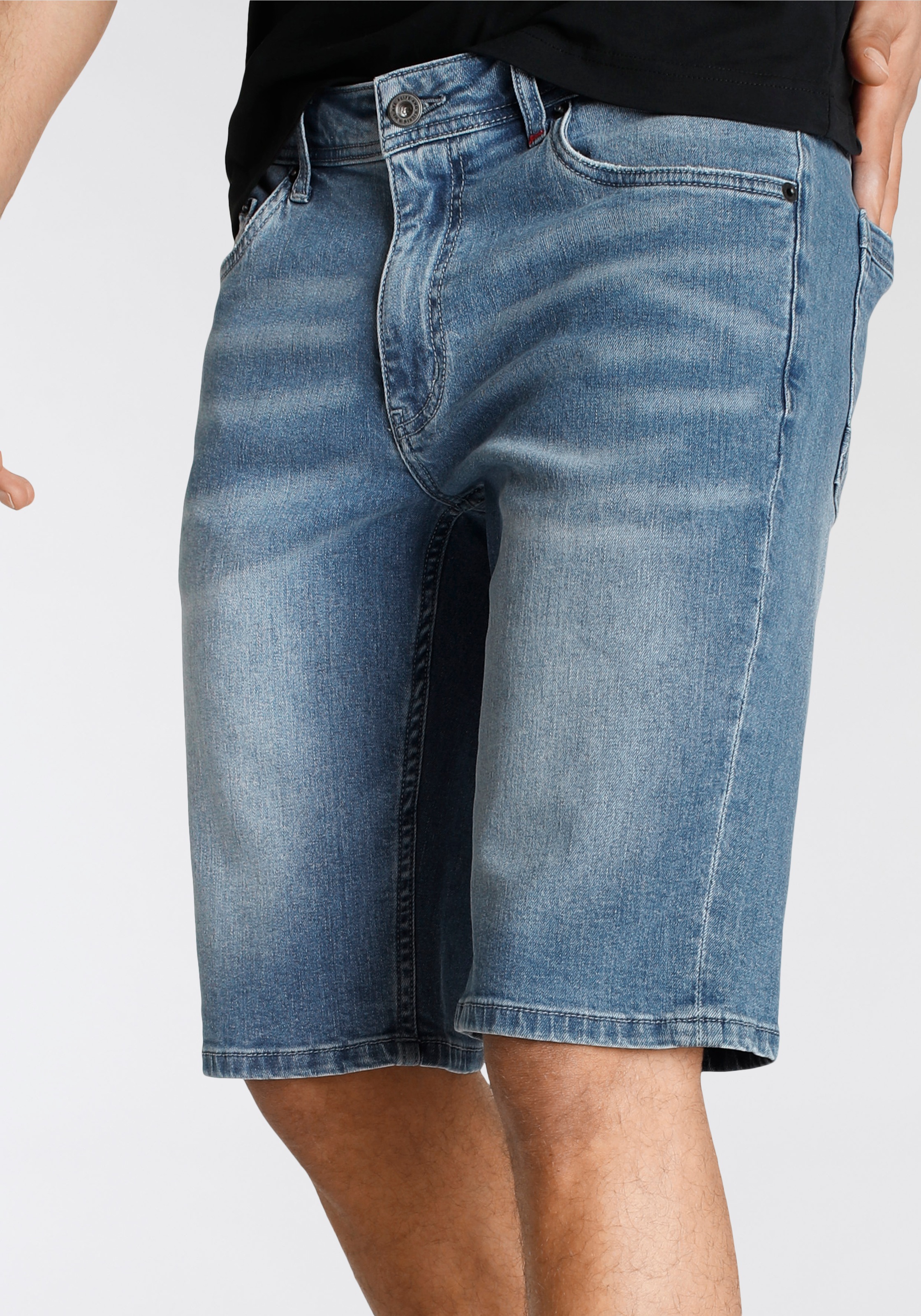 3. Bild von Alife & Kickin Shorts »NeilAK«, Ökologische, wassersparende Produktion durch Ozon Wash