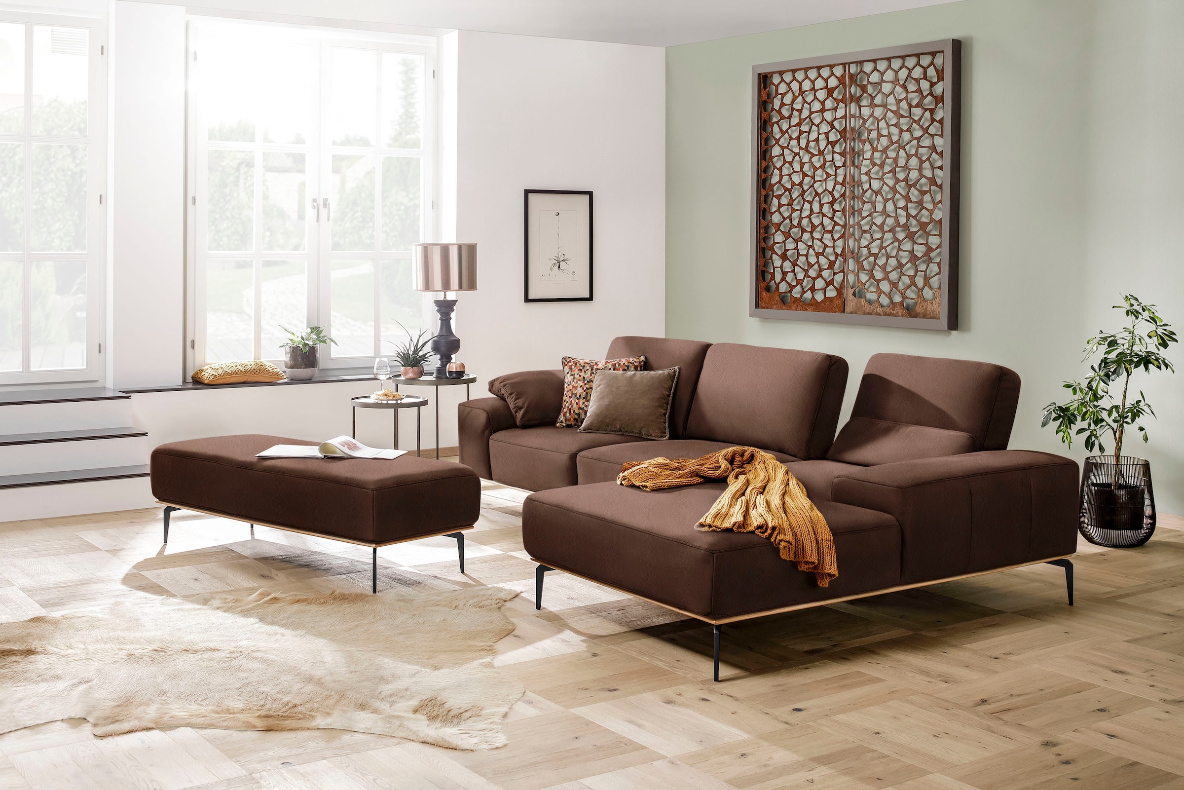 W.SCHILLIG Ecksofa »run, Designsofa mit tollem Sitzkomfort, bequem, L-Form«, mit Holzsockel, Füße in Schwarz pulverbeschichtet, Breite 319 cm