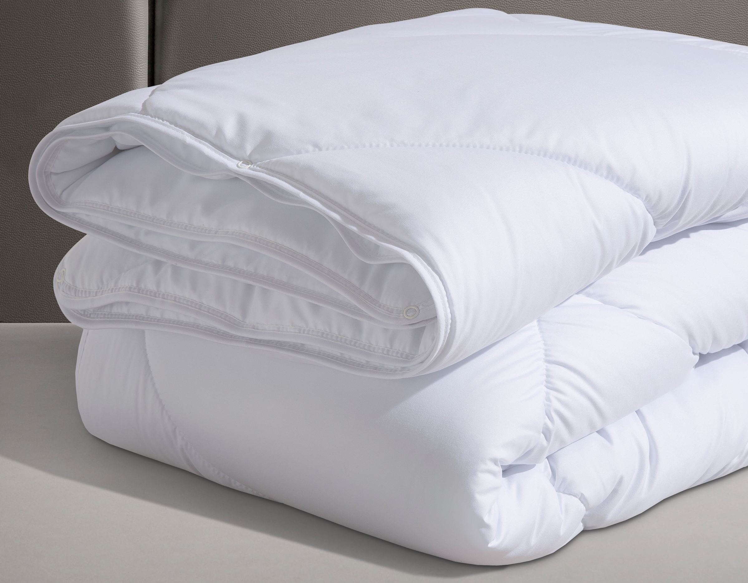 fan Microfaserbettdecke »Microfaser kochfest, Bettdecken für Sommer und Winter, Decke«, 4-Jahreszeiten, Füllung 100% Polyester, Bezug 100% Polyester, (1 St.), Bettdecke 135x200 cm, 155x220 cm und weitere Größen, Made in Germany