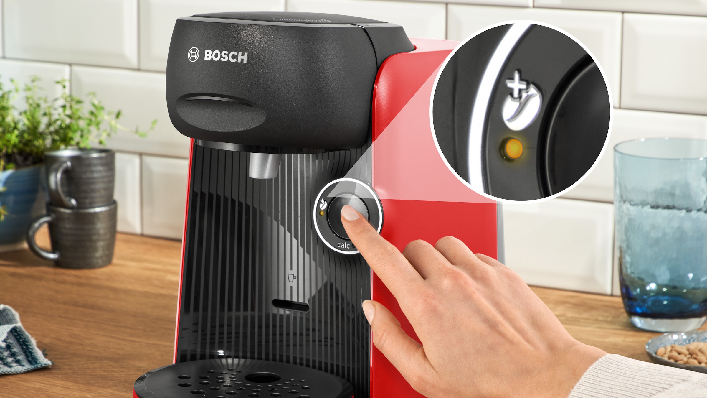 TASSIMO Kapselmaschine »TAS163E«, One-Touch Bedienung, über 70 Getränke, nachhaltig, weiß/schwarz