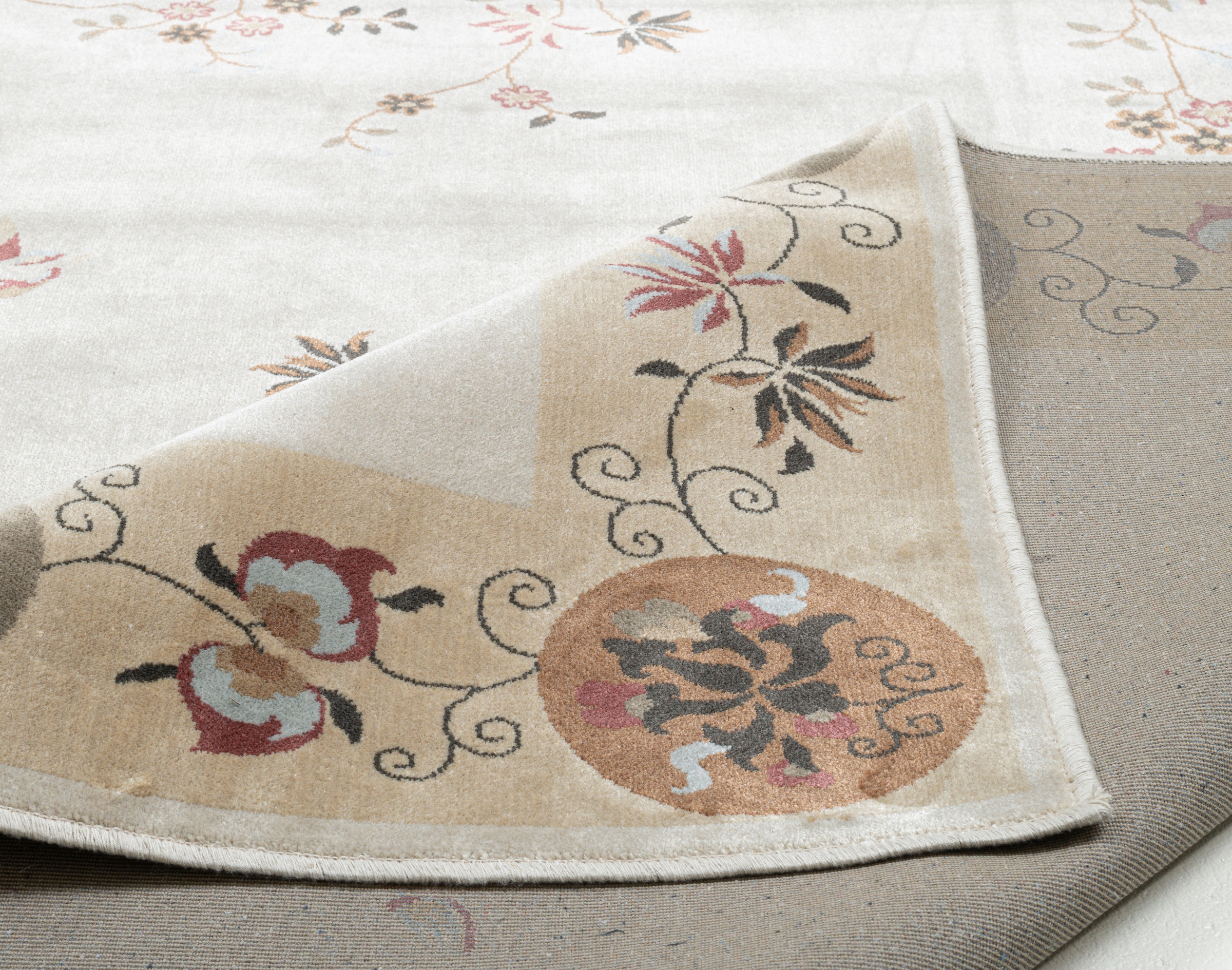 Gino Falcone Teppich »Cherina GF-130«, rechteckig, 8 mm Höhe, zartes Blüten Design, mit Bordüre, leichter Glanz, 100 % Viskose