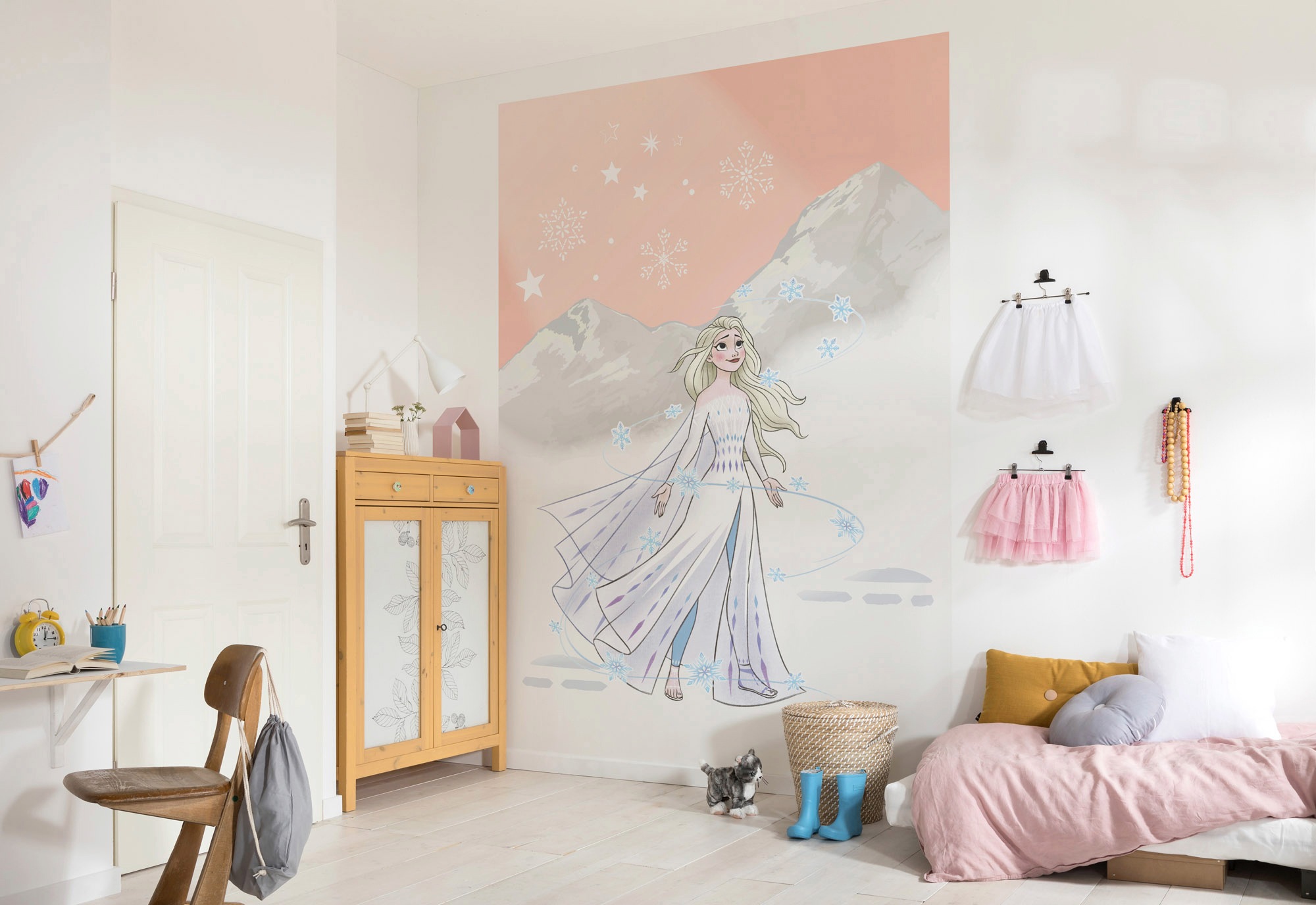 Komar Vliestapete »Digitaldruck Vlies - Frozen Winter Magic - Größe 200 x 280 cm«, bedruckt, Kinderzimmer
