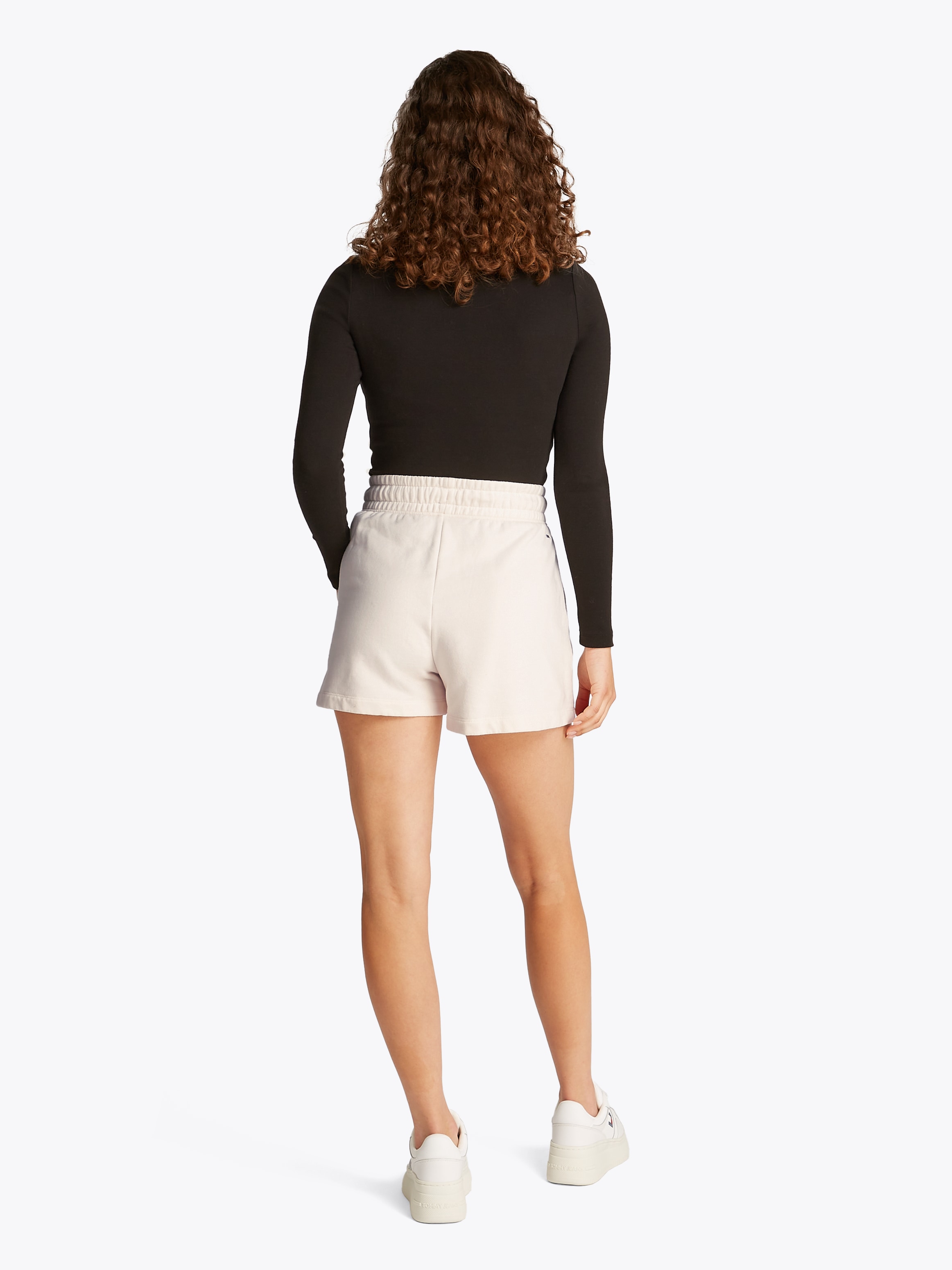 Tommy Jeans Shorts »TJW SCRIPT SHORT EXT«  mit Logoschriftzug