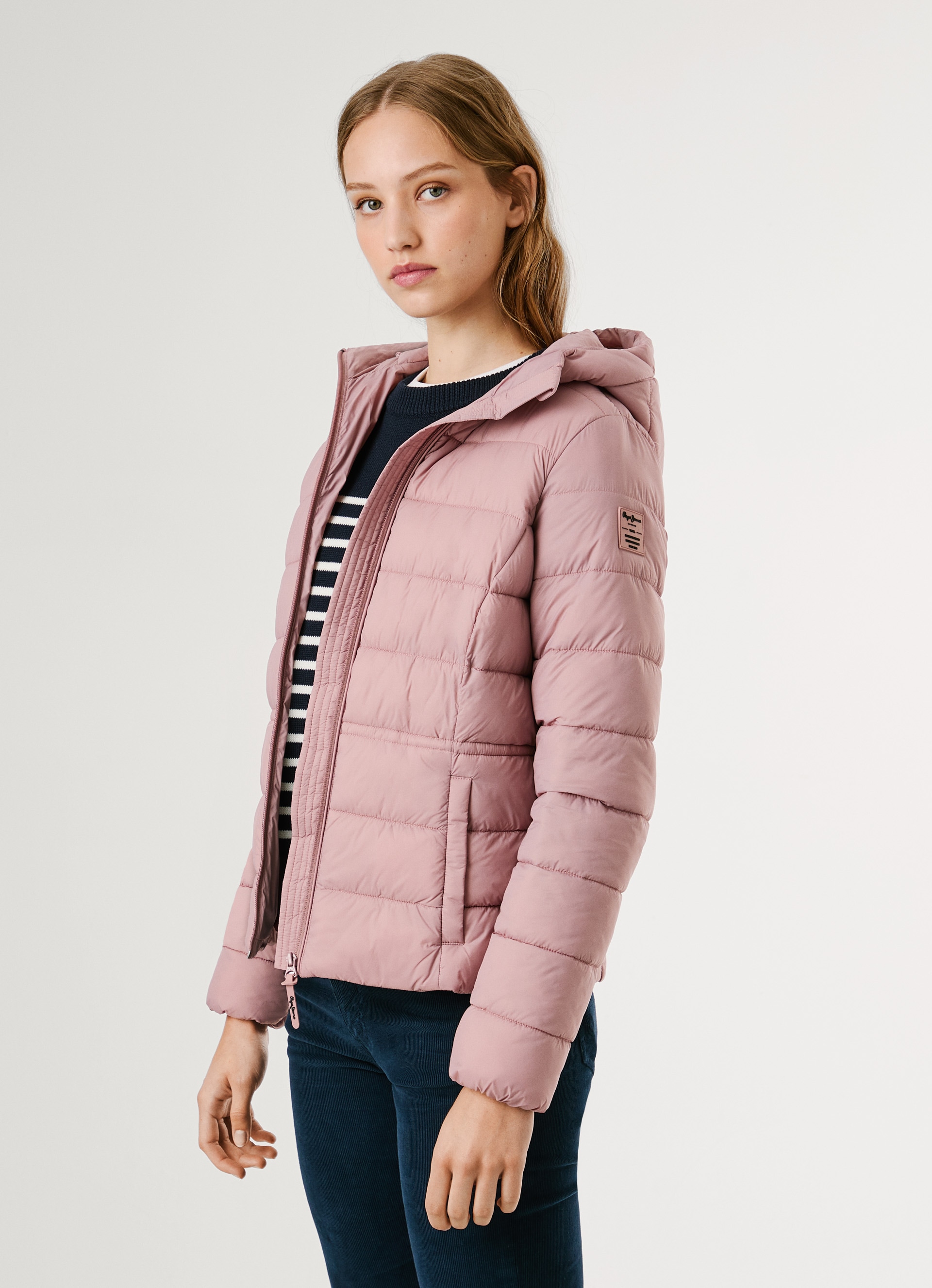 Pepe Jeans Steppjacke »SALLY SHORT« mit Kapuze tailliert, mit verstellbarem Kordelzug