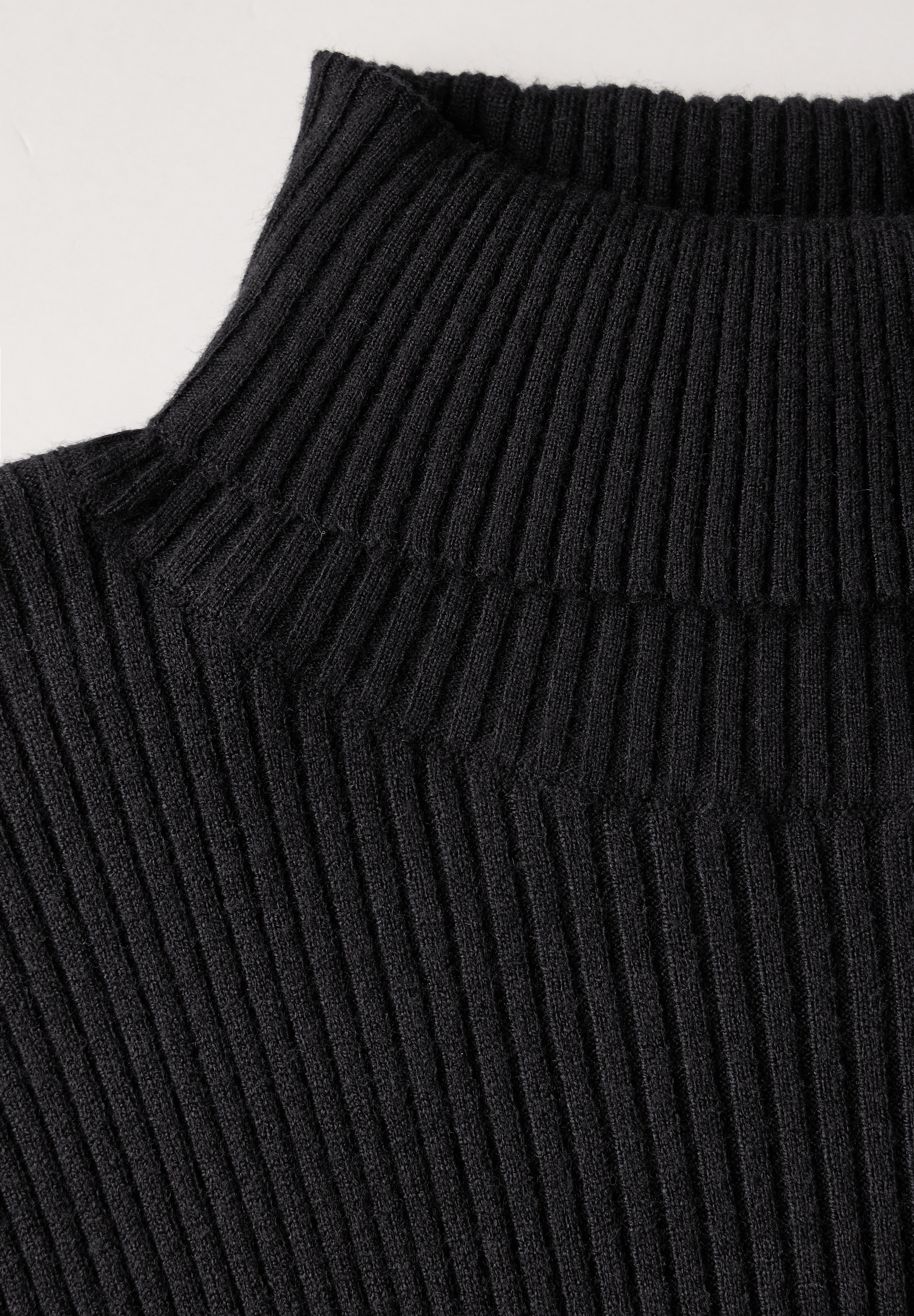 STREET ONE Rollkragenpullover, mit Rippstruktur