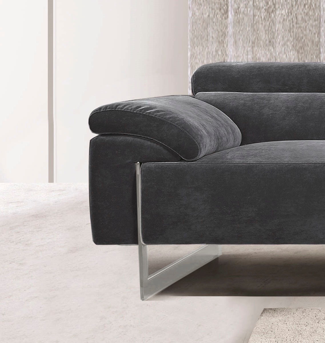 Egoitaliano 2,5-Sitzer »Malika, Designsofa mit hohem Sitzkomfort, edel und bequem«, inkl. Kopfteilverstellung und chromfarbenen Metallfüßen