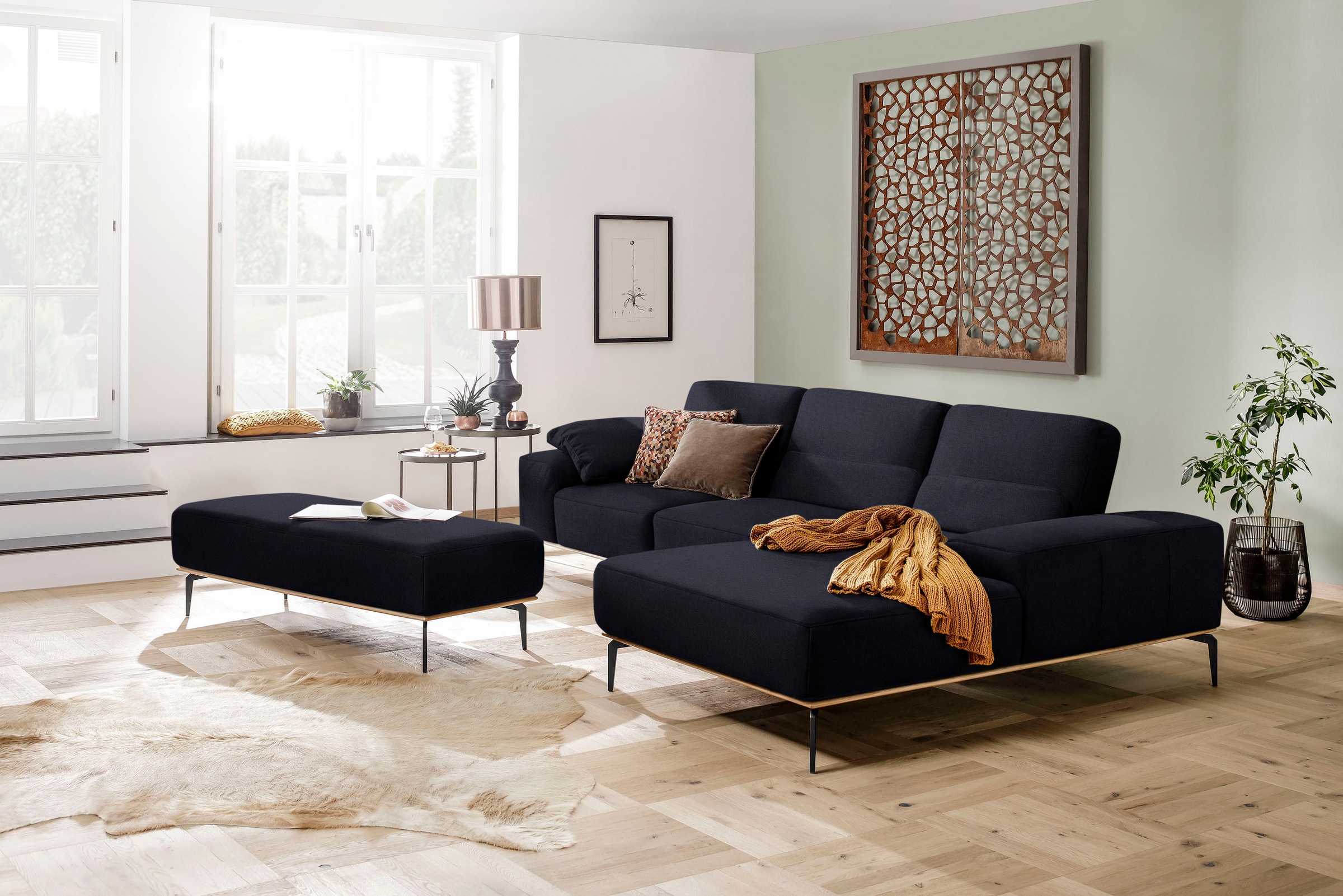 W.SCHILLIG Ecksofa »run, Designsofa mit tollem Sitzkomfort, bequem, L-Form«, mit Holzsockel, Füße in Schwarz pulverbeschichtet, Breite 319 cm