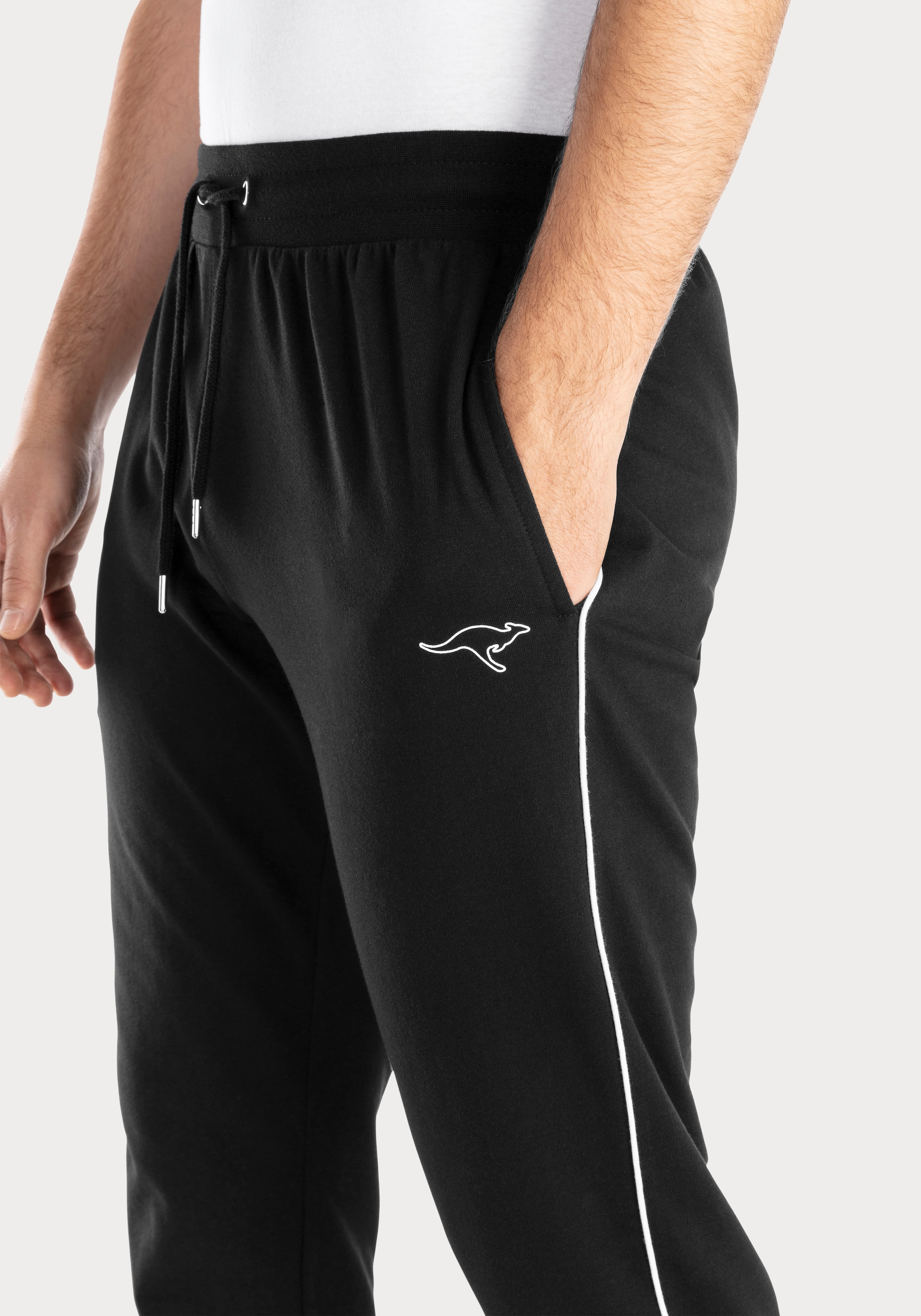 KangaROOS Sweathose, Jogginghose mit kleinem Logodruck