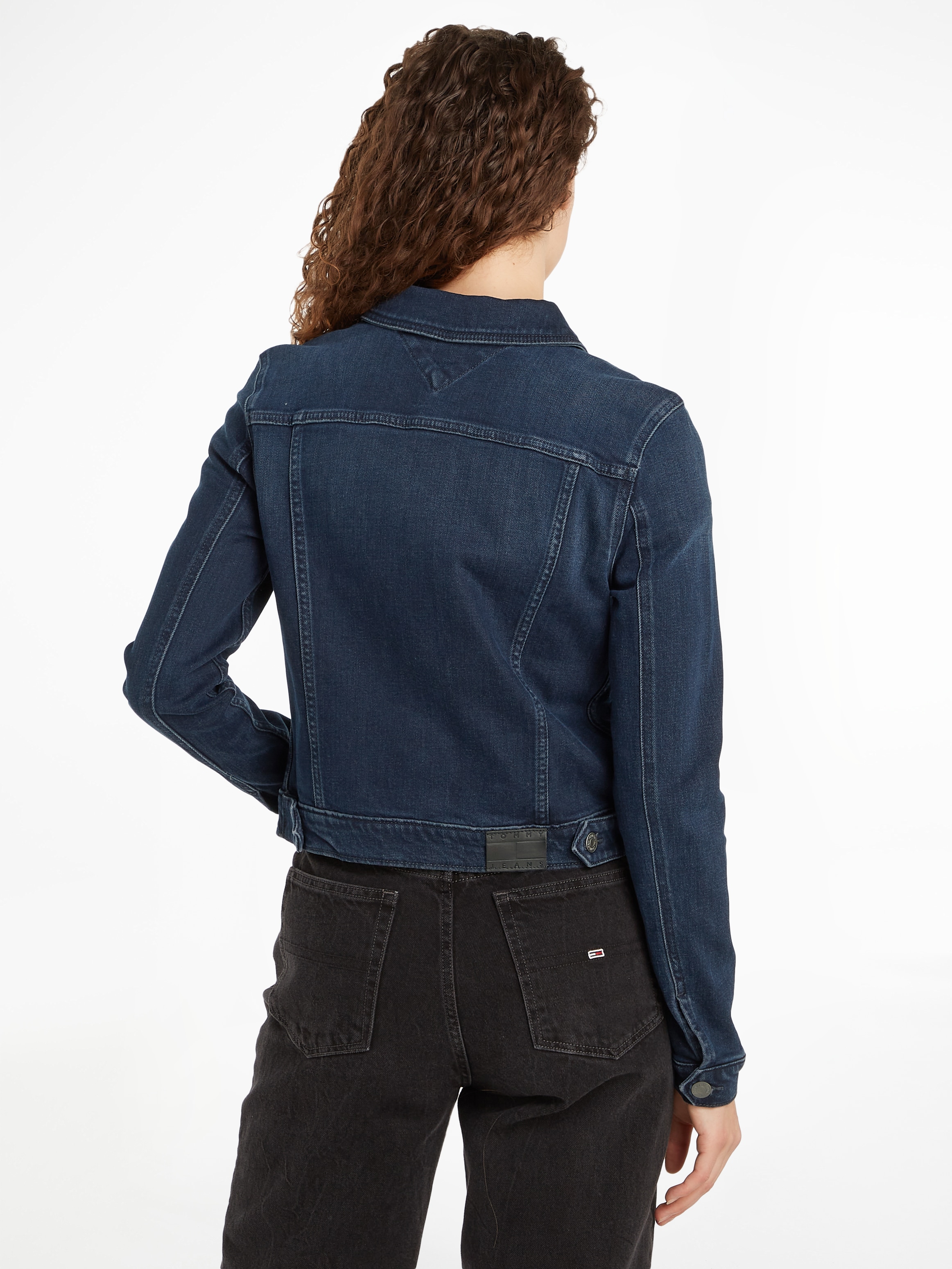 Tommy Jeans Jeansjacke »VIVIANNE SKN JACKET CH8168«, mit Tommy Jeans Flagge