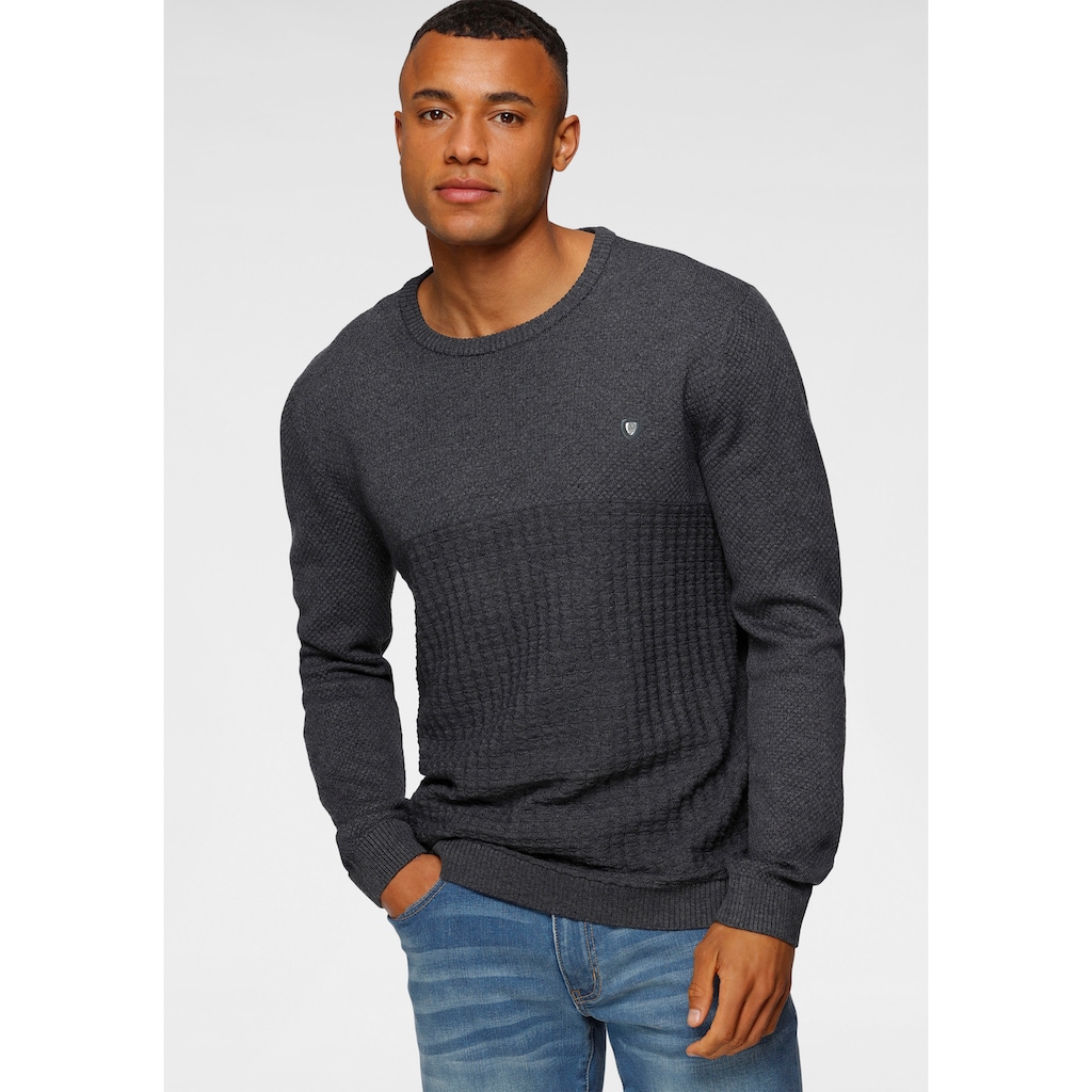 Bruno Banani Strickpullover, mit modischer Struktur