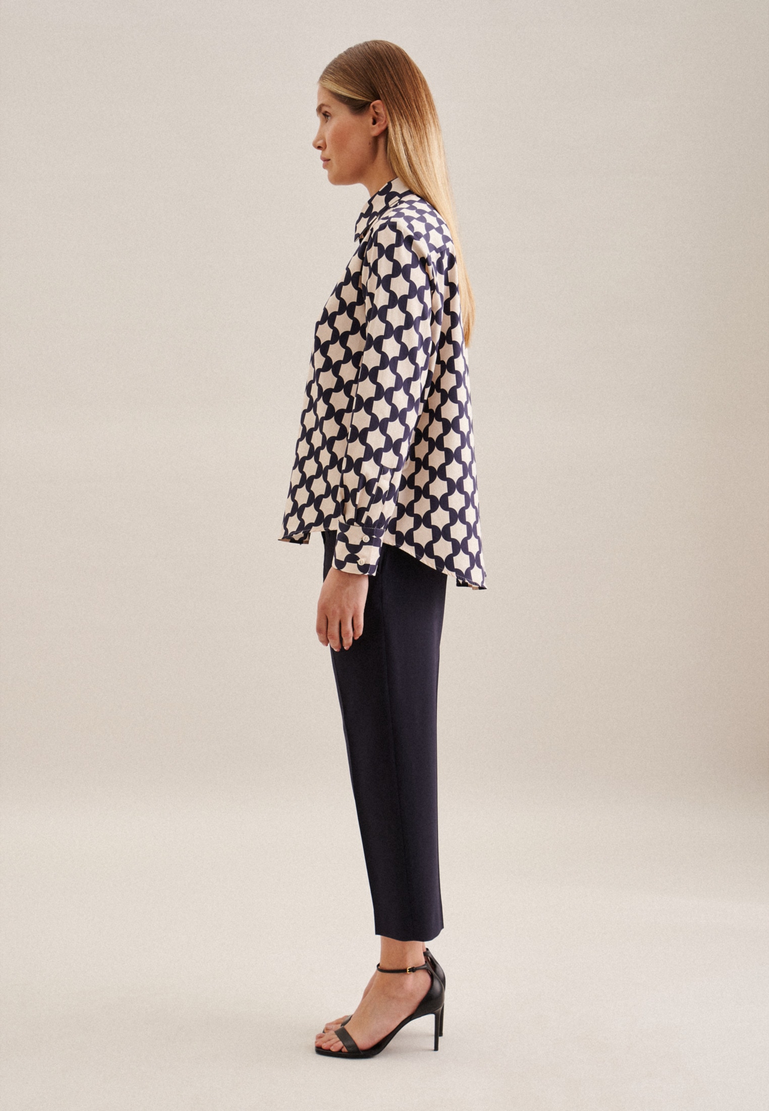seidensticker Hemdbluse »Schwarze Rose«, Langarm Kragen Geometrische Muster