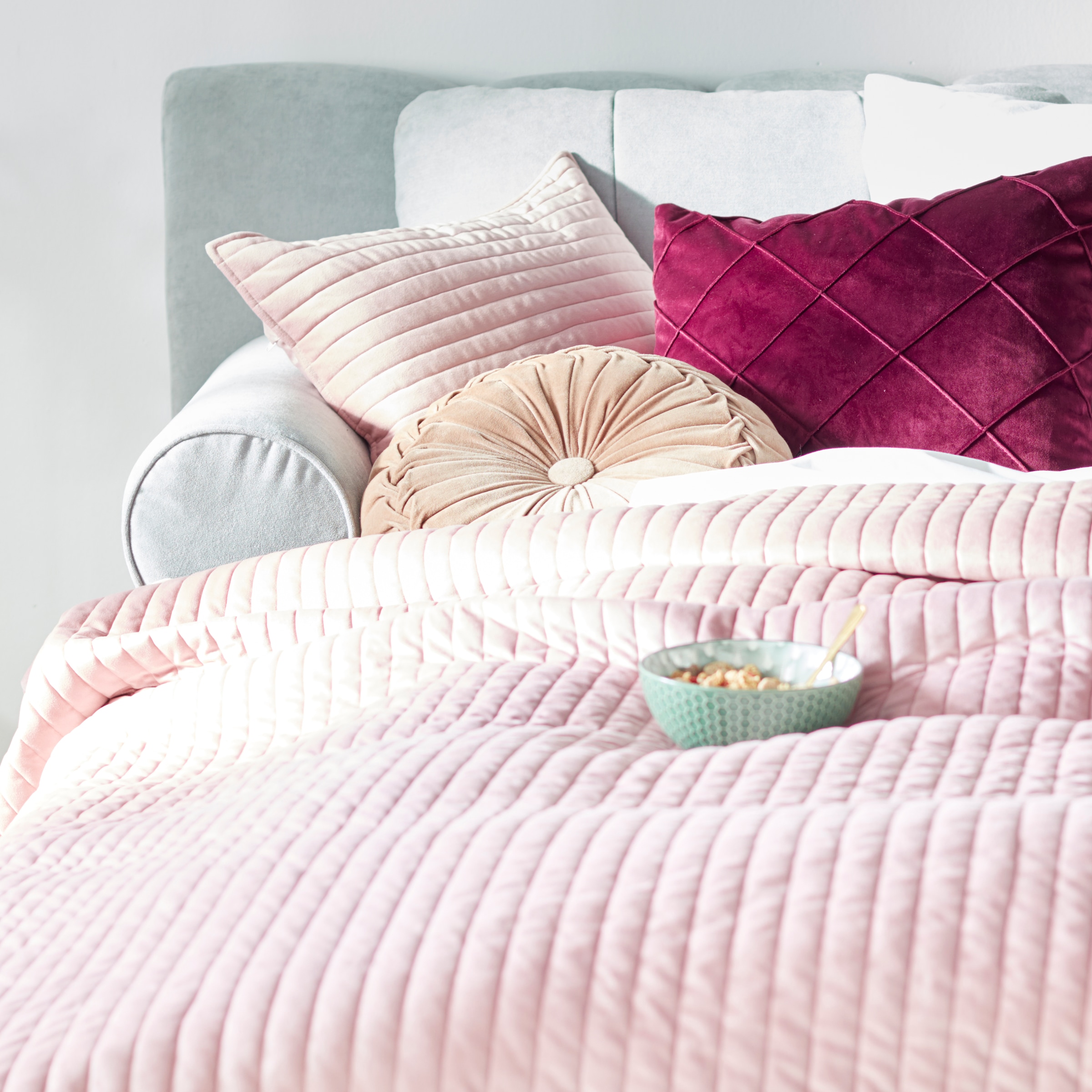 Home affaire Dekokissen »Océane« passend zum Bett Oceáne in Samtvelours und Feinstruktur, 2-er Set