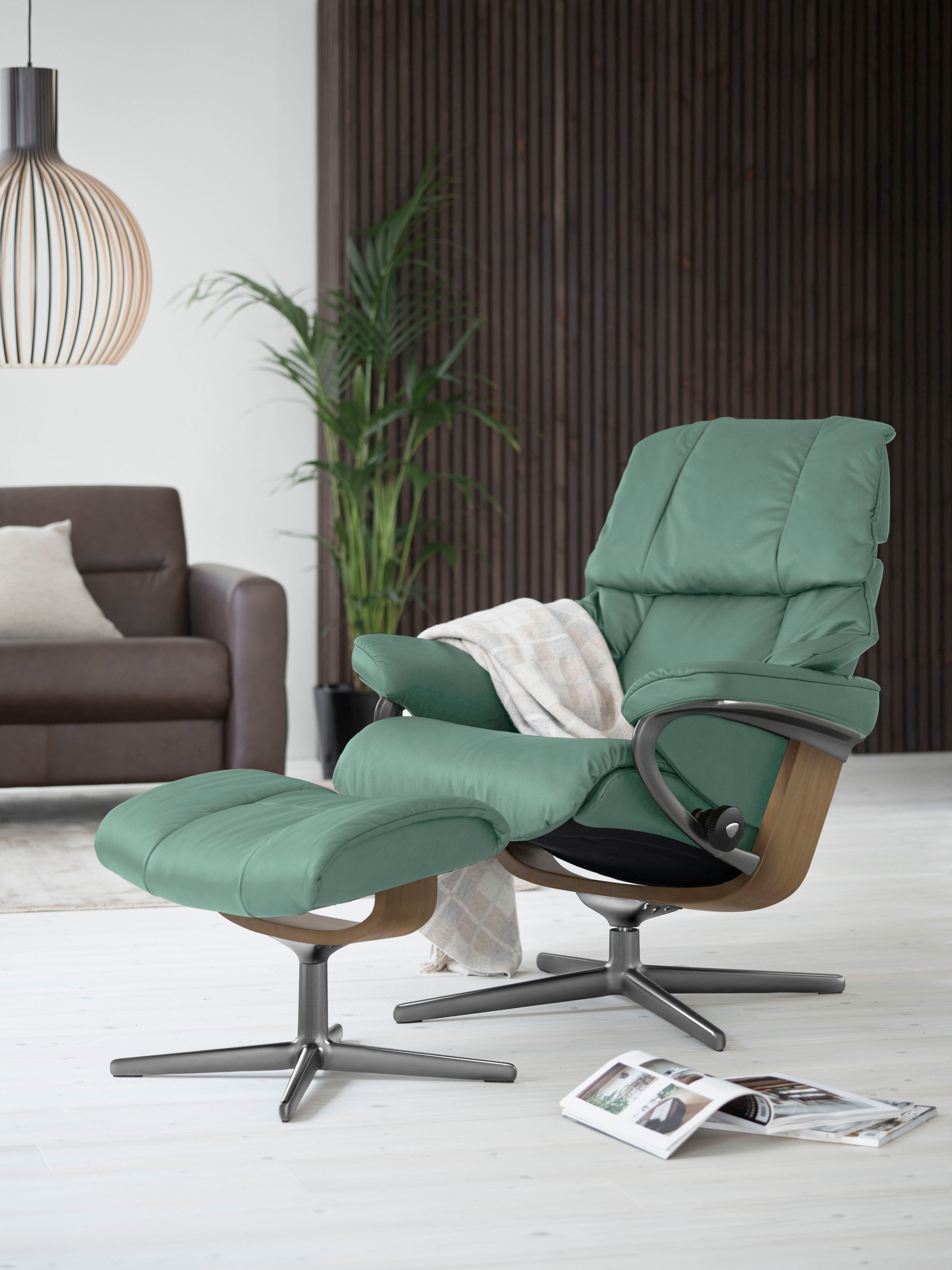 Stressless Relaxsessel "Reno", mit Cross Base, Größe S, M & L, Holzakzent E günstig online kaufen