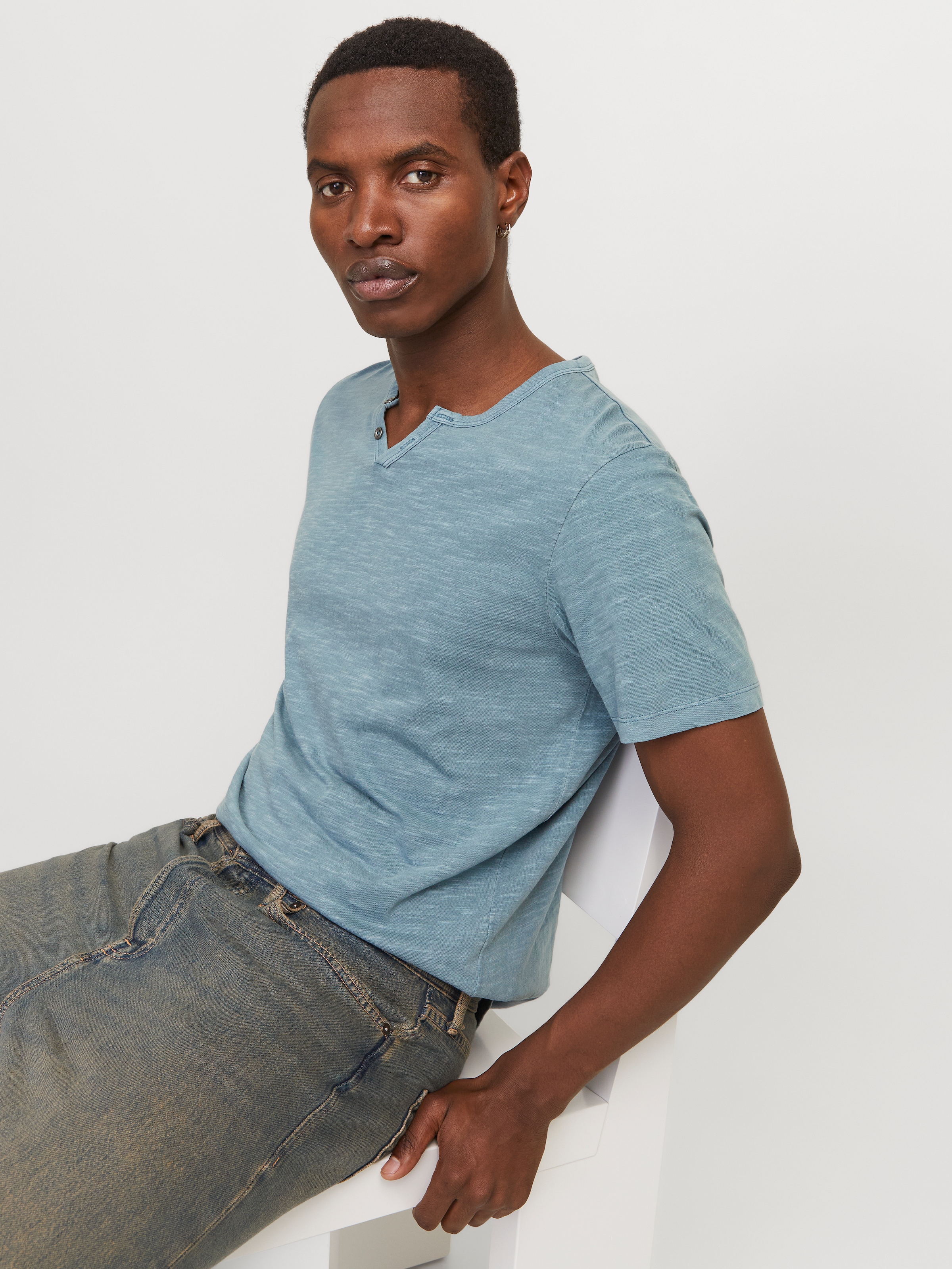 Jack & Jones T-Shirt »SPLIT NECK TEE« mit V-Ausschnitt